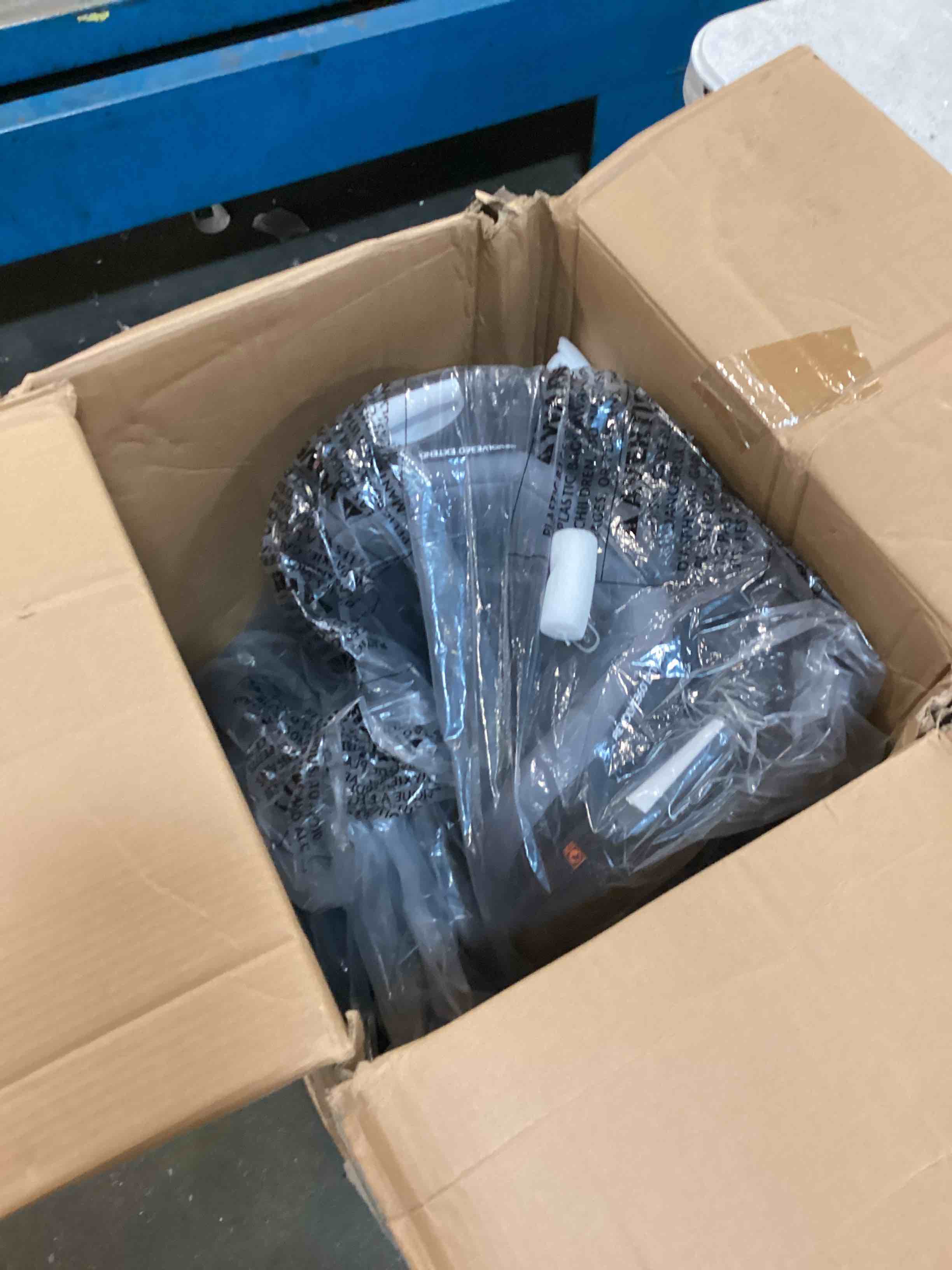 https://s3.amazonaws.com/lotting-images-prod/bidfta/ORG6170939_1714482532663.jpeg