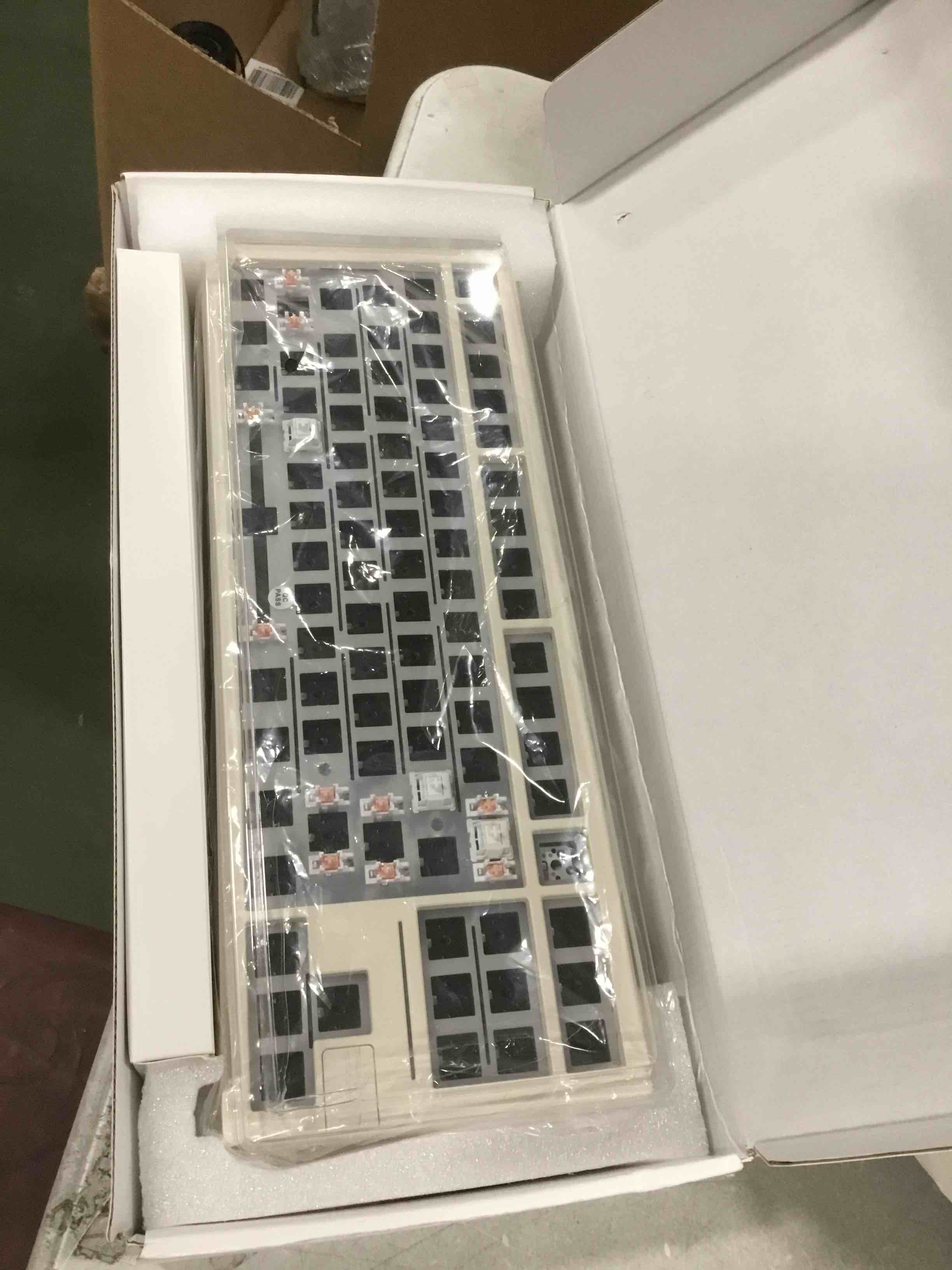 EPOMAKER TH80 SE Gasket 75% Hot Swap RGB 2.4Ghz/ Bluetooth 5.0/ Wired Mechanical Gaming Keyboard, NKRO with Poron/EVA Foam, 4000mah Battery, Knob Control for E-Sport/Windows/Mac(Gateron Pro Yellow)