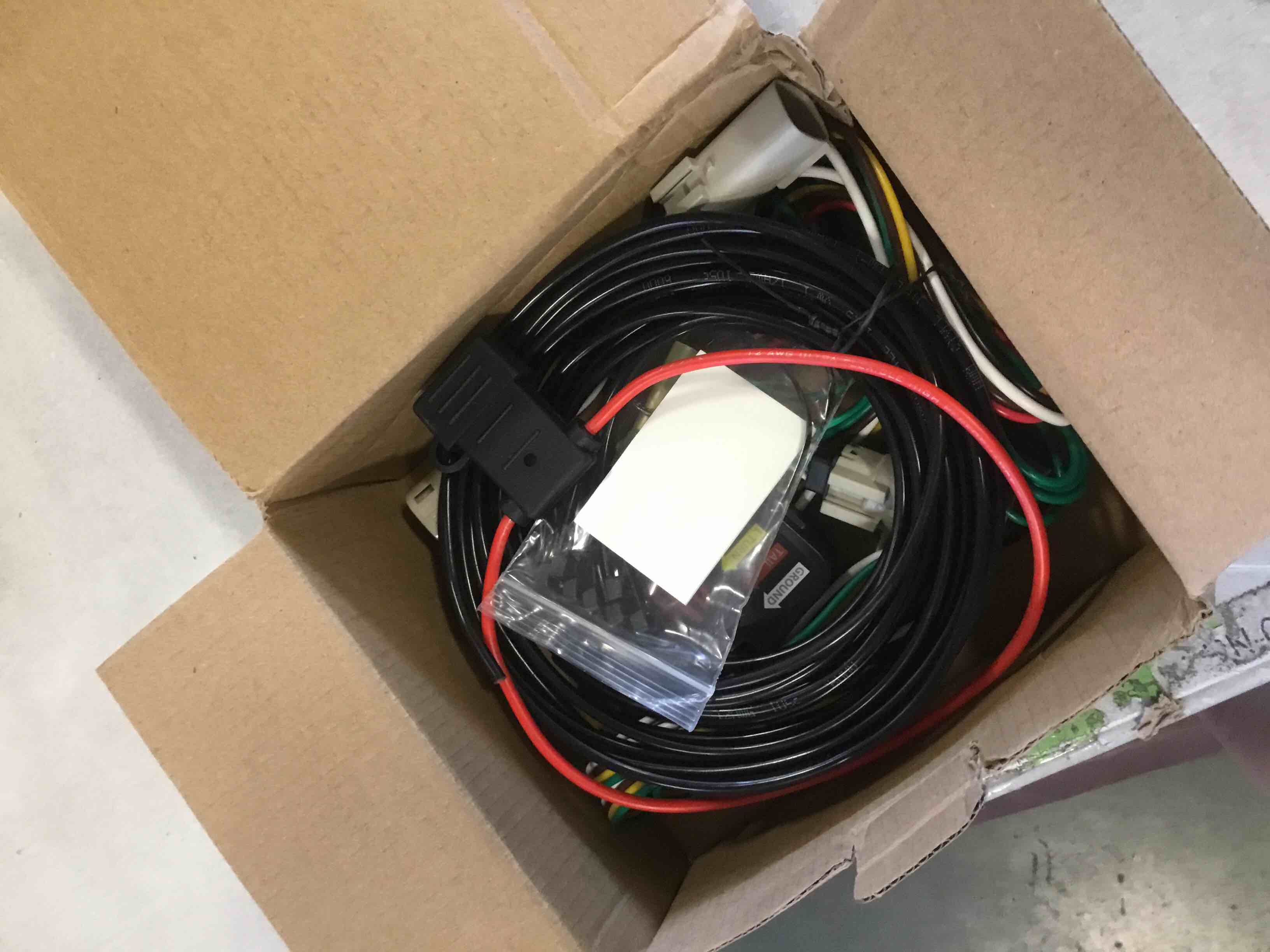 https://s3.amazonaws.com/lotting-images-prod/bidfta/ORG6172207_1713800825087.jpeg