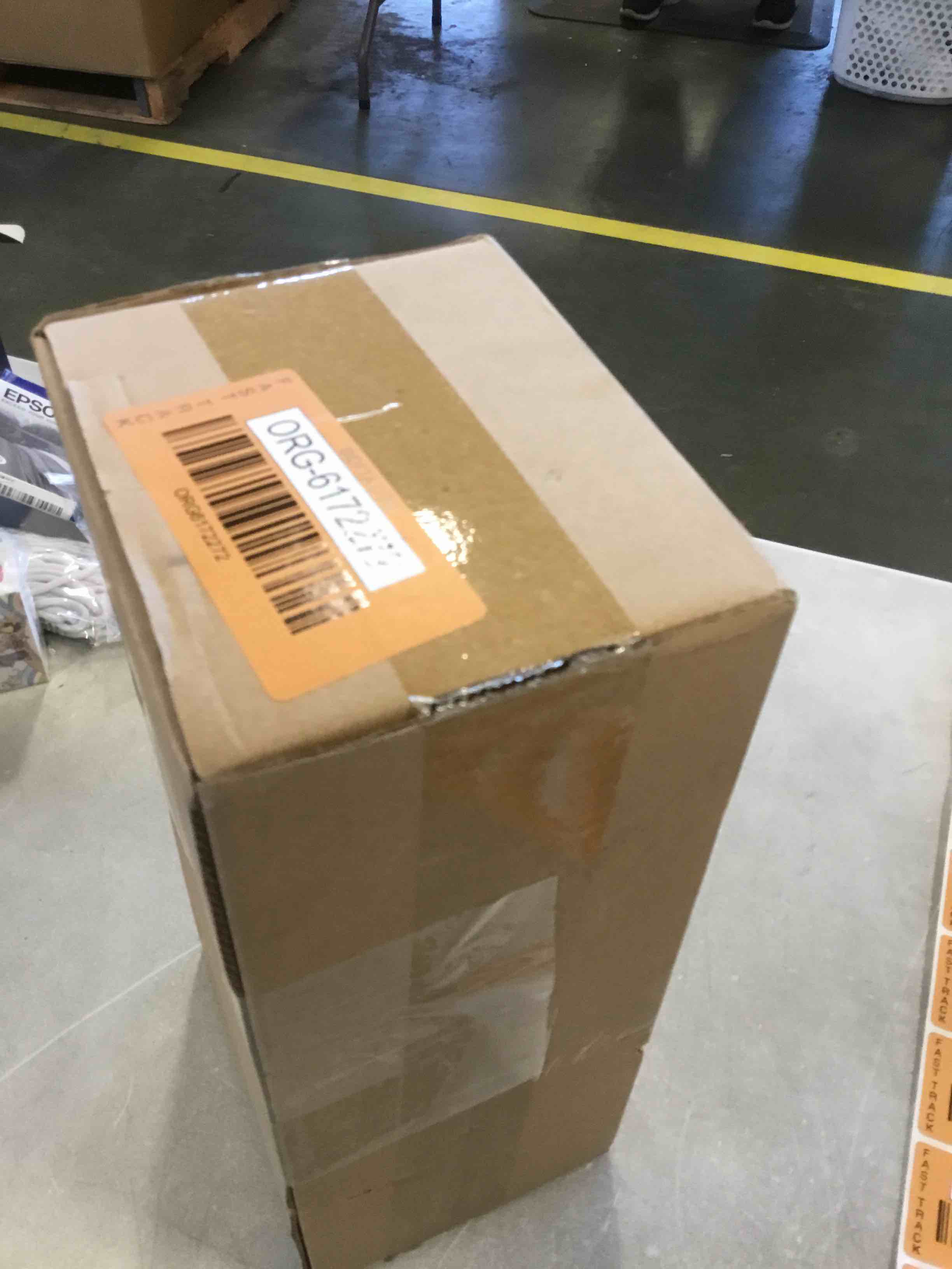 https://s3.amazonaws.com/lotting-images-prod/bidfta/ORG6172272_1713808127498.jpeg
