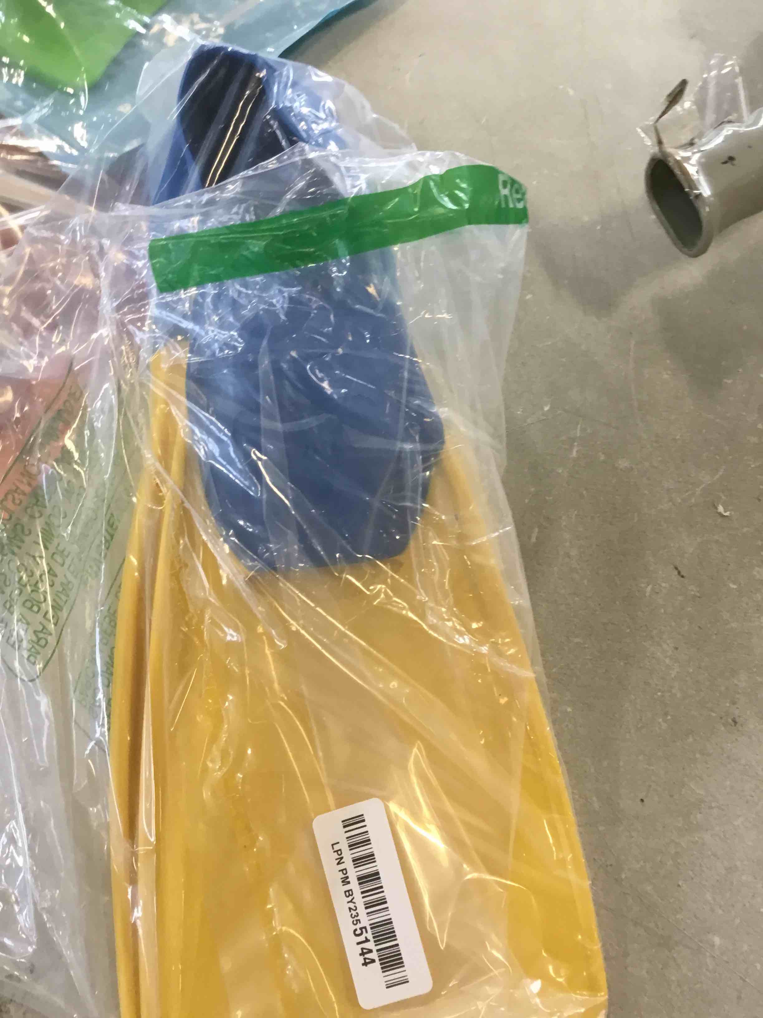 https://s3.amazonaws.com/lotting-images-prod/bidfta/ORG6172573_1713972631844.jpeg