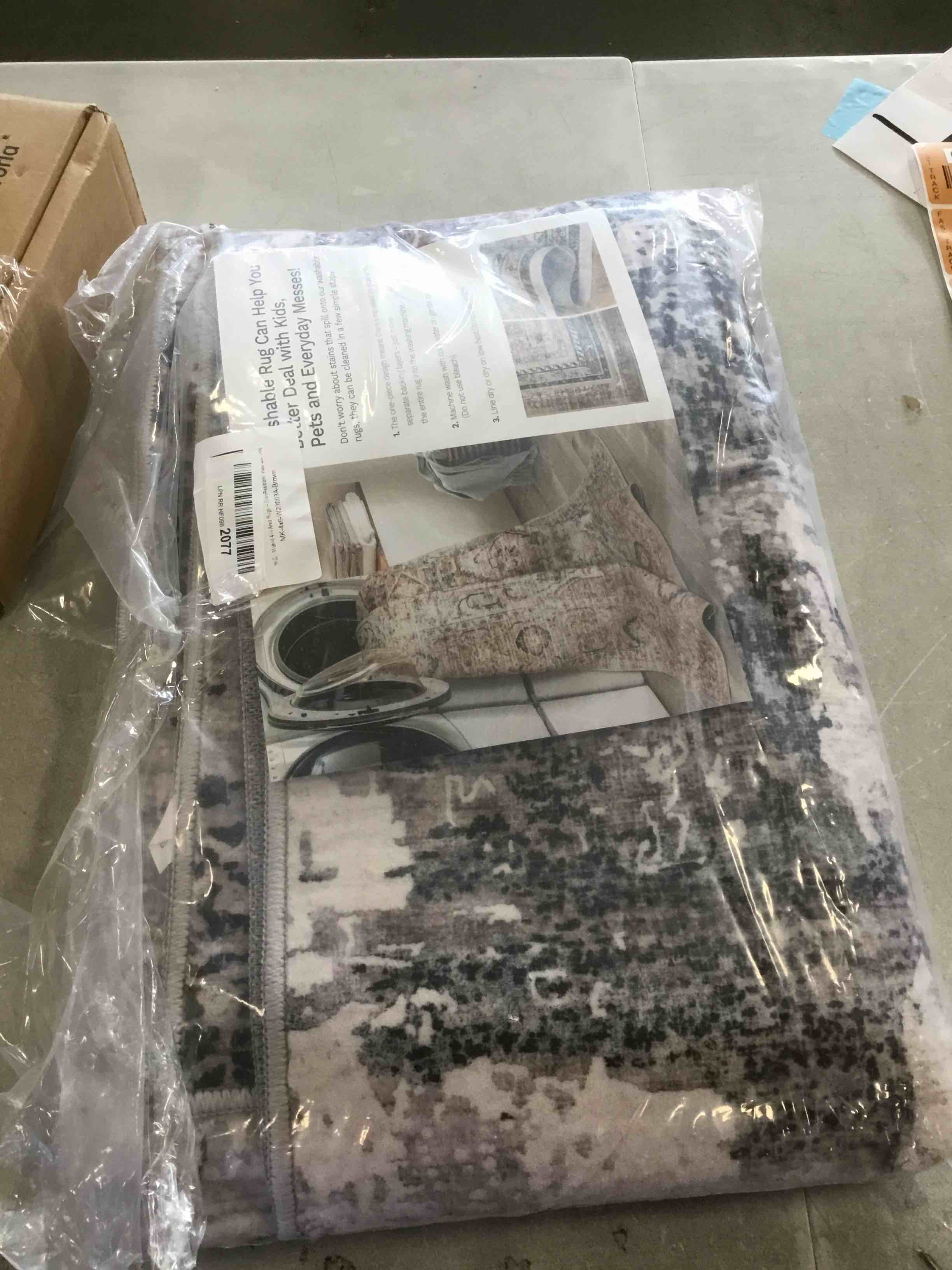 https://s3.amazonaws.com/lotting-images-prod/bidfta/ORG6172840_1714048426353.jpeg