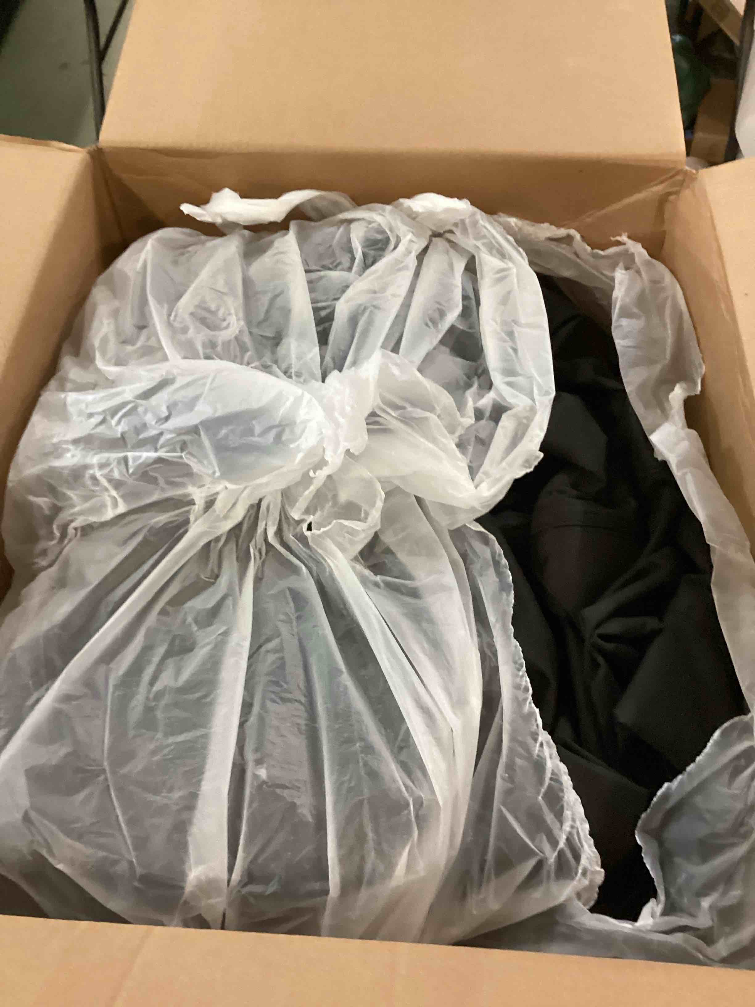 https://s3.amazonaws.com/lotting-images-prod/bidfta/ORG6173212_1713979805276.jpeg