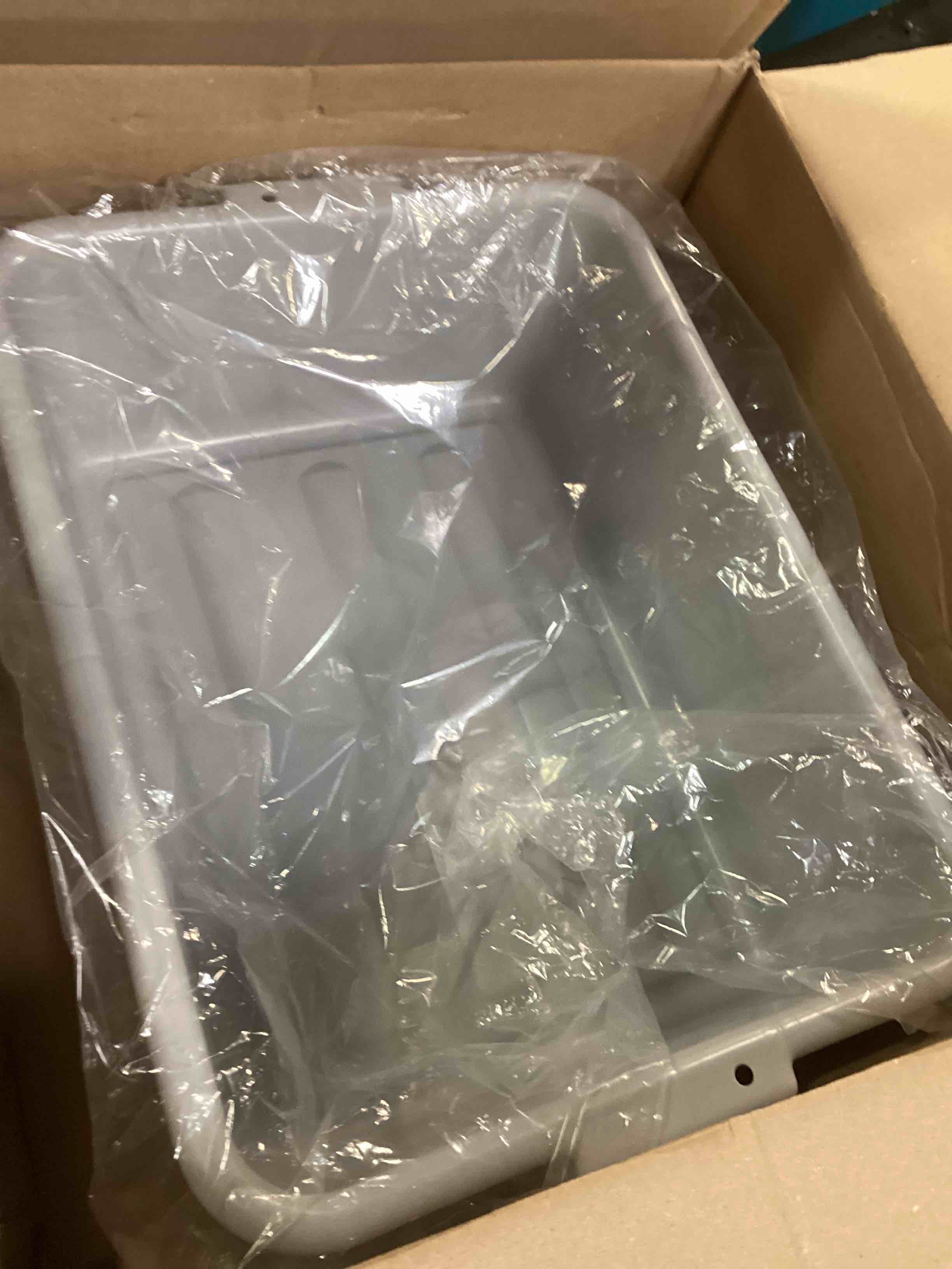 https://s3.amazonaws.com/lotting-images-prod/bidfta/ORG6173641_1714398339029.jpeg