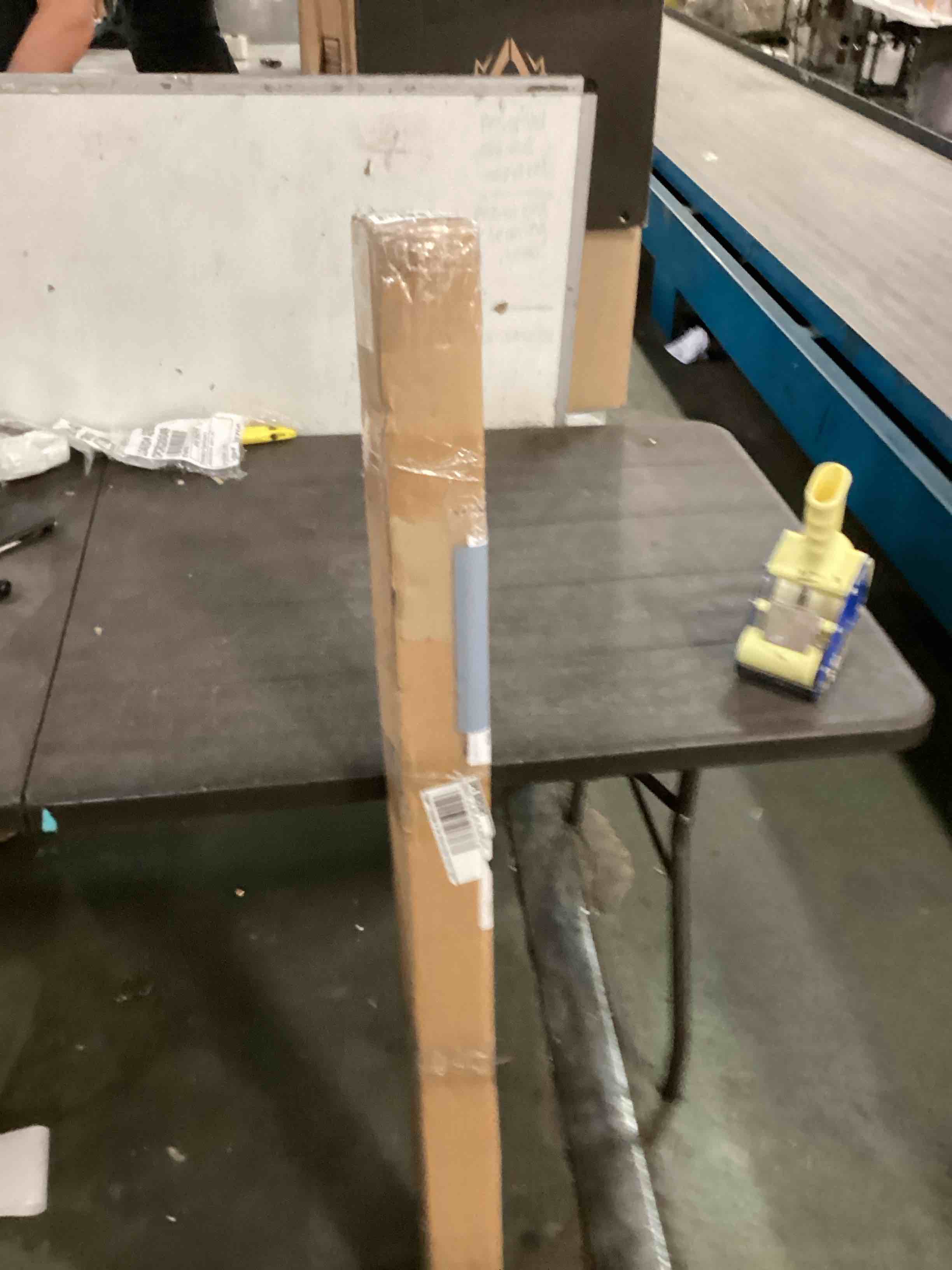 https://s3.amazonaws.com/lotting-images-prod/bidfta/ORG6174180_1714759878757.jpeg