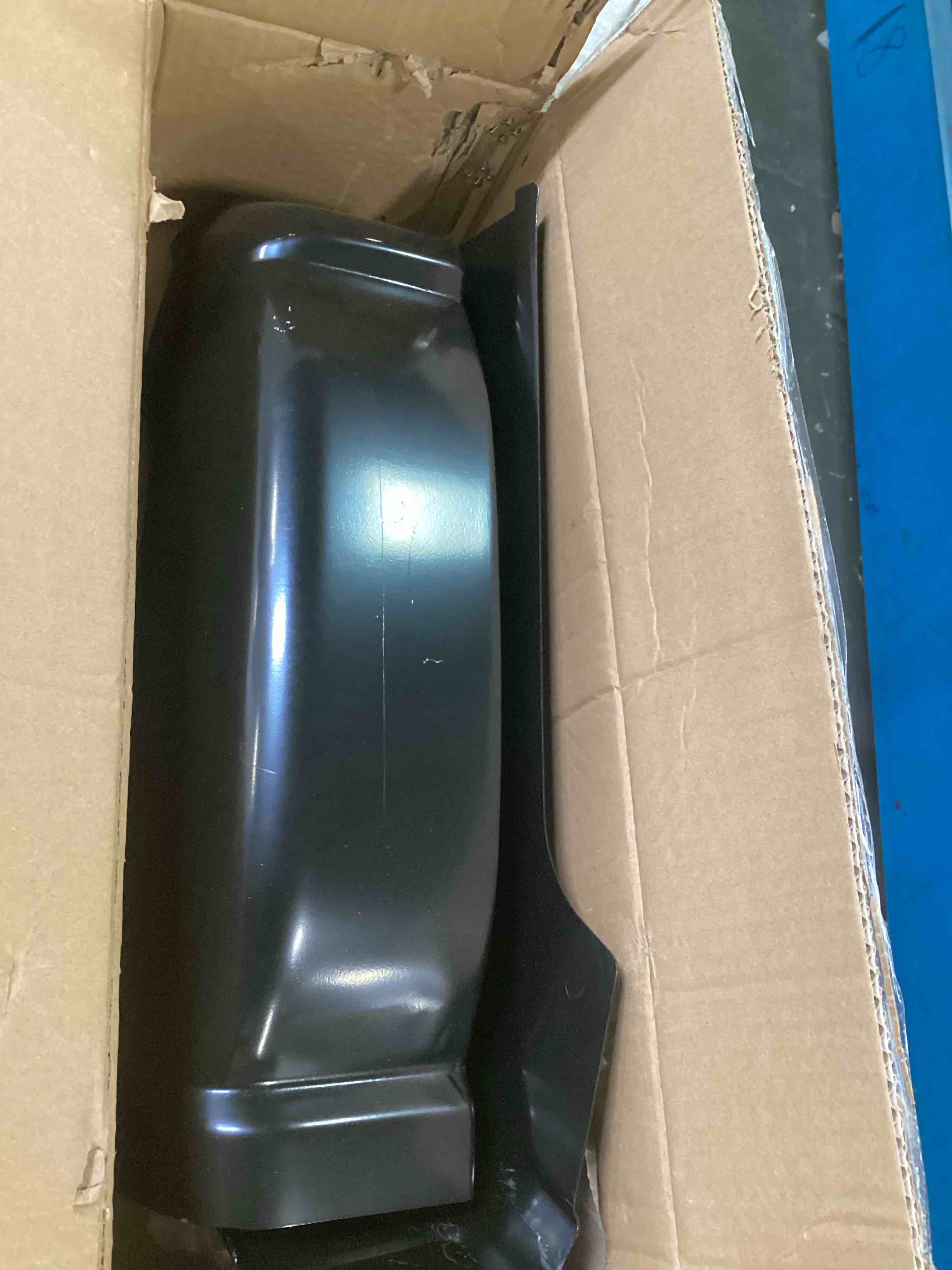 https://s3.amazonaws.com/lotting-images-prod/bidfta/ORG6175316_1713973695494.jpeg