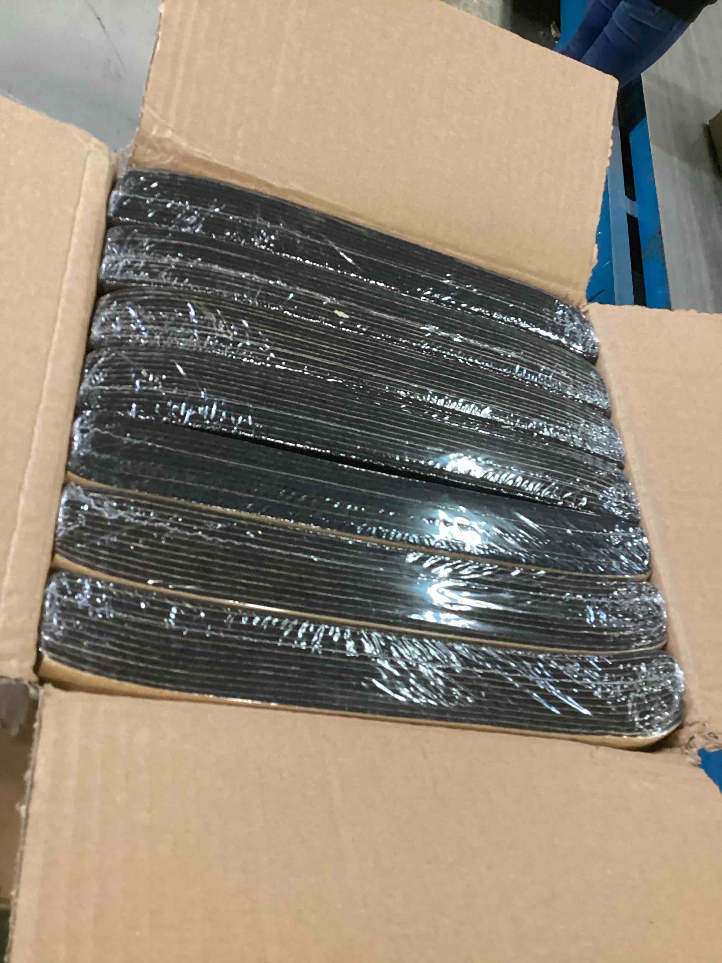 https://s3.amazonaws.com/lotting-images-prod/bidfta/ORG6175324_1713974890738.jpeg