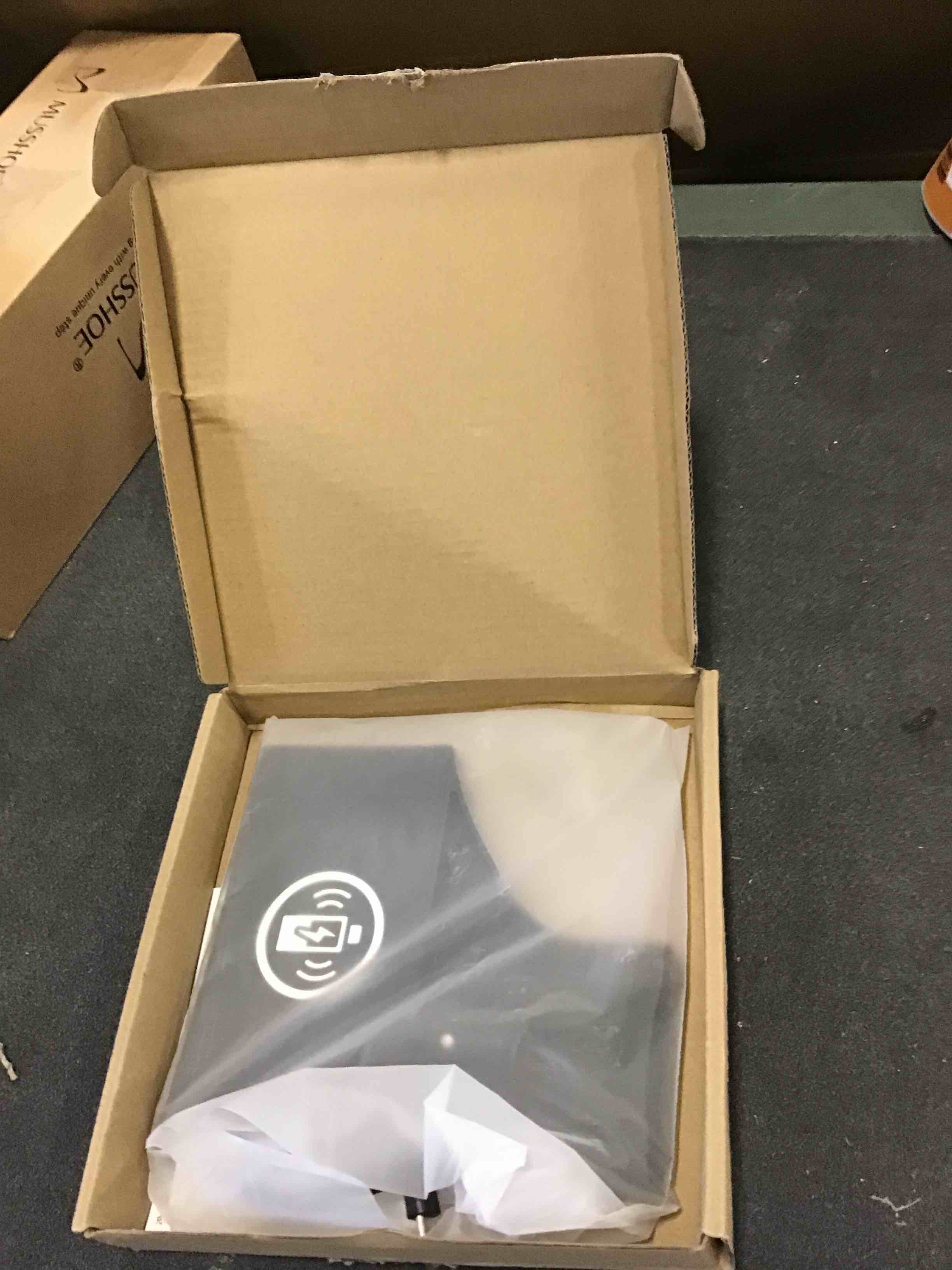 https://s3.amazonaws.com/lotting-images-prod/bidfta/ORG6188749_1714139638804.jpeg