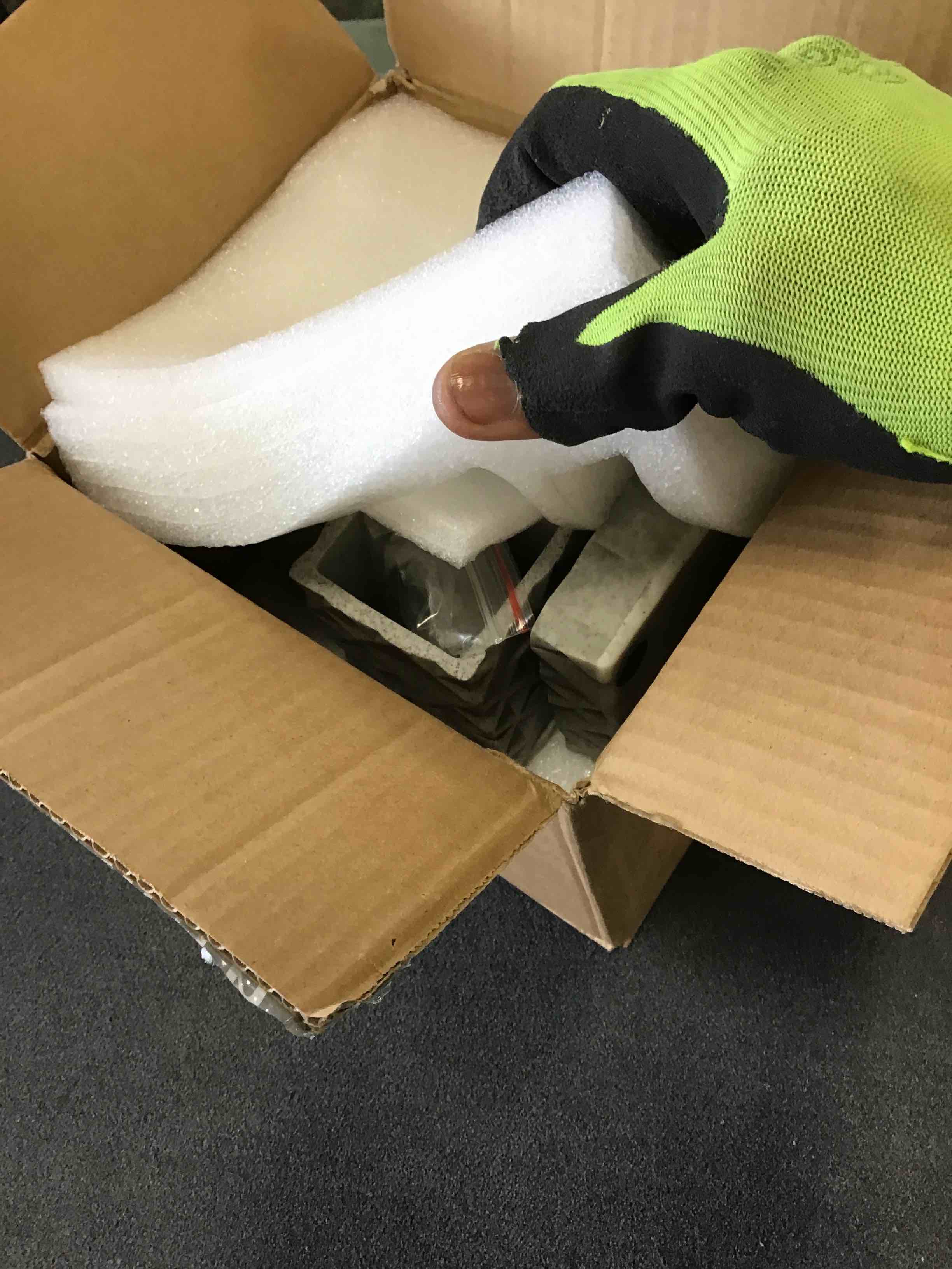 https://s3.amazonaws.com/lotting-images-prod/bidfta/ORG6188899_1714157351384.jpeg