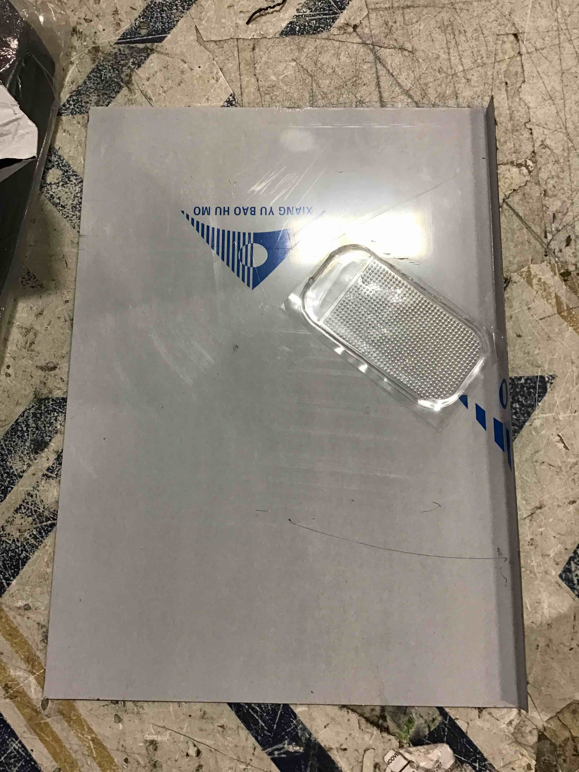 https://s3.amazonaws.com/lotting-images-prod/bidfta/ORG6189500_1713532736424.jpeg