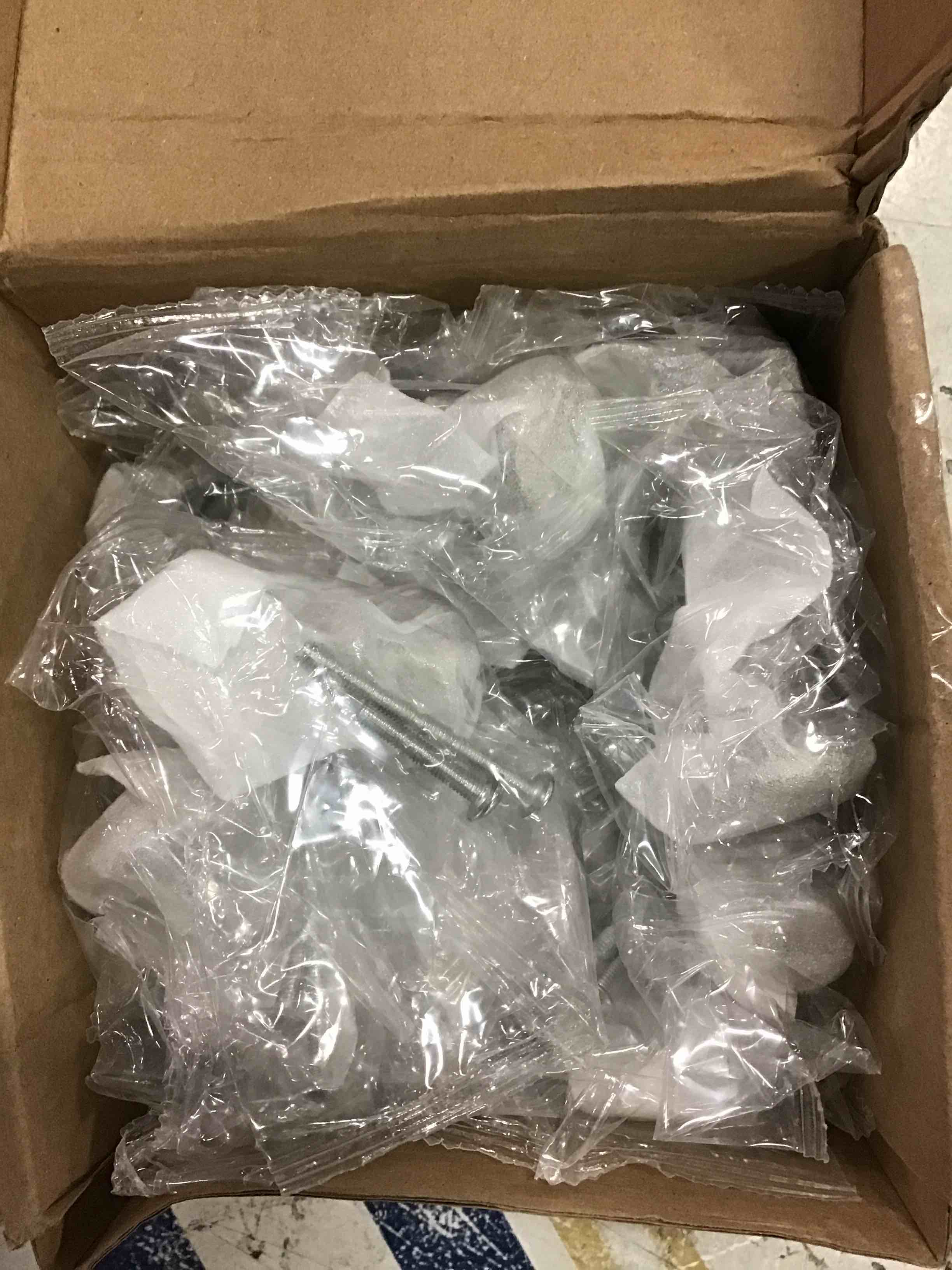 https://s3.amazonaws.com/lotting-images-prod/bidfta/ORG6189553_1713546855299.jpeg