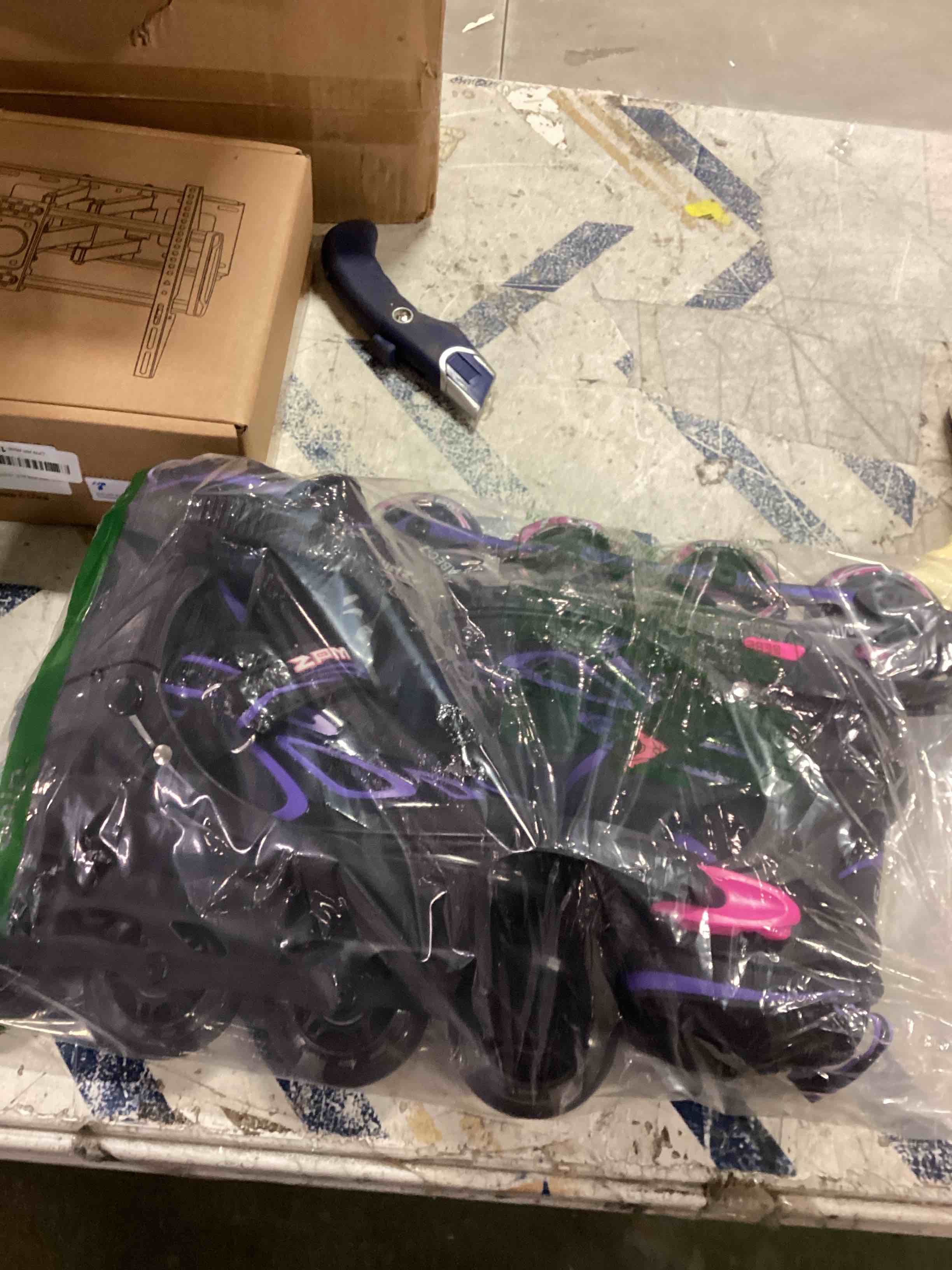 https://s3.amazonaws.com/lotting-images-prod/bidfta/ORG6189670_1713796554474.jpeg