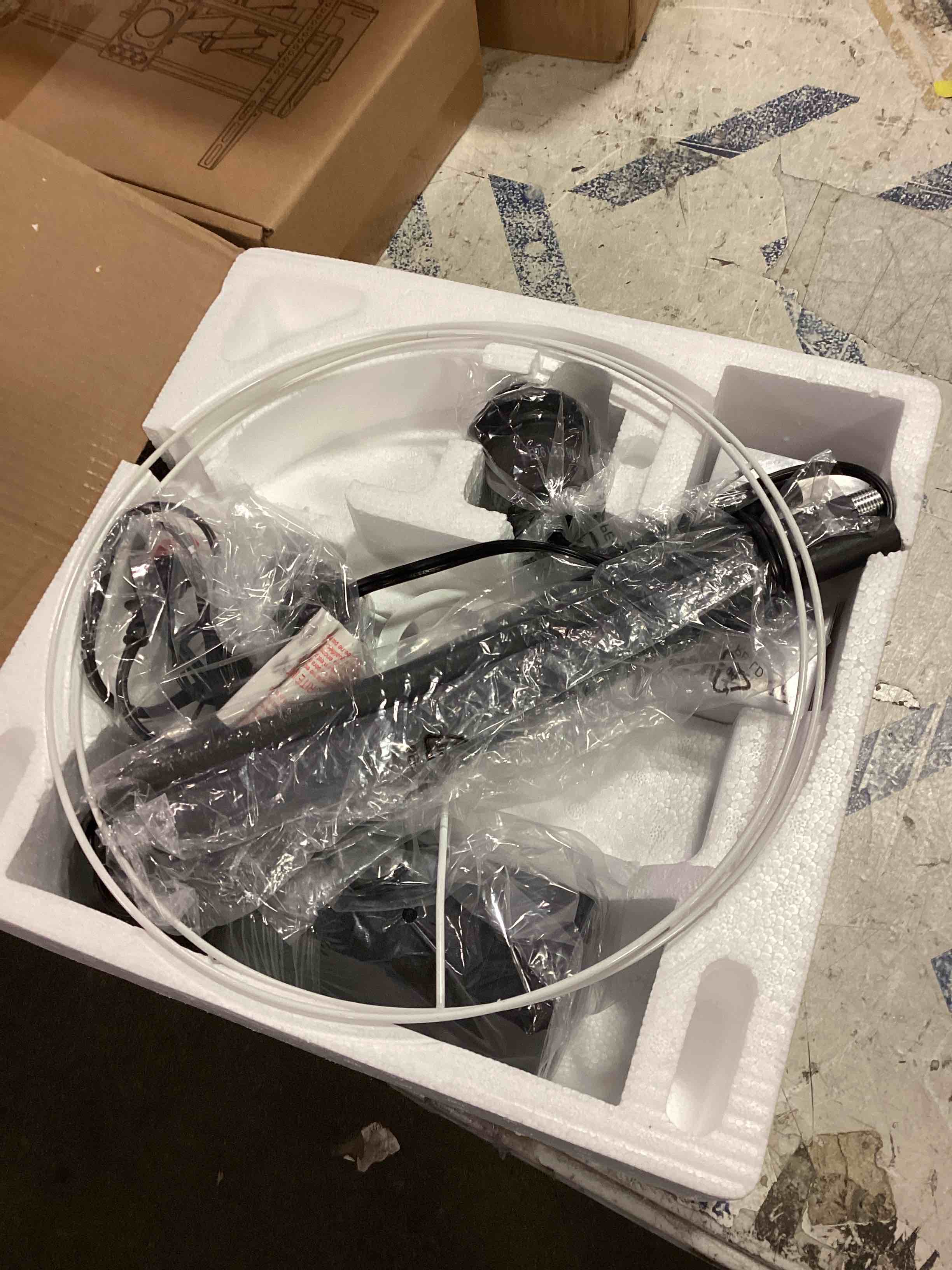 https://s3.amazonaws.com/lotting-images-prod/bidfta/ORG6189672_1713796775332.jpeg