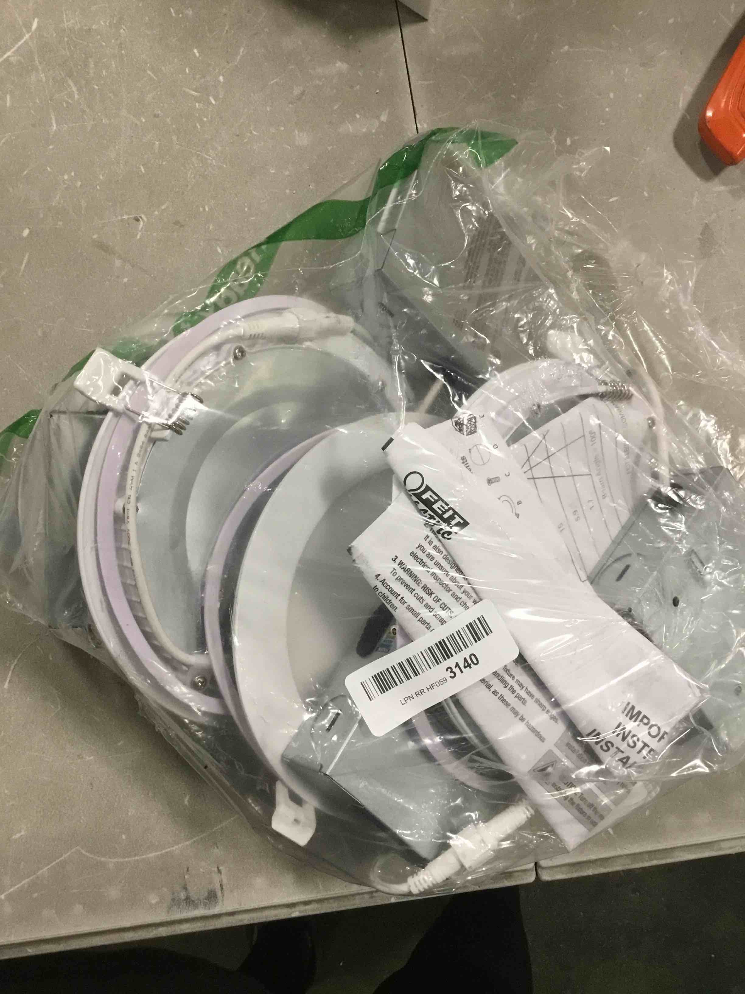 https://s3.amazonaws.com/lotting-images-prod/bidfta/ORG6190167_1714502264754.jpeg
