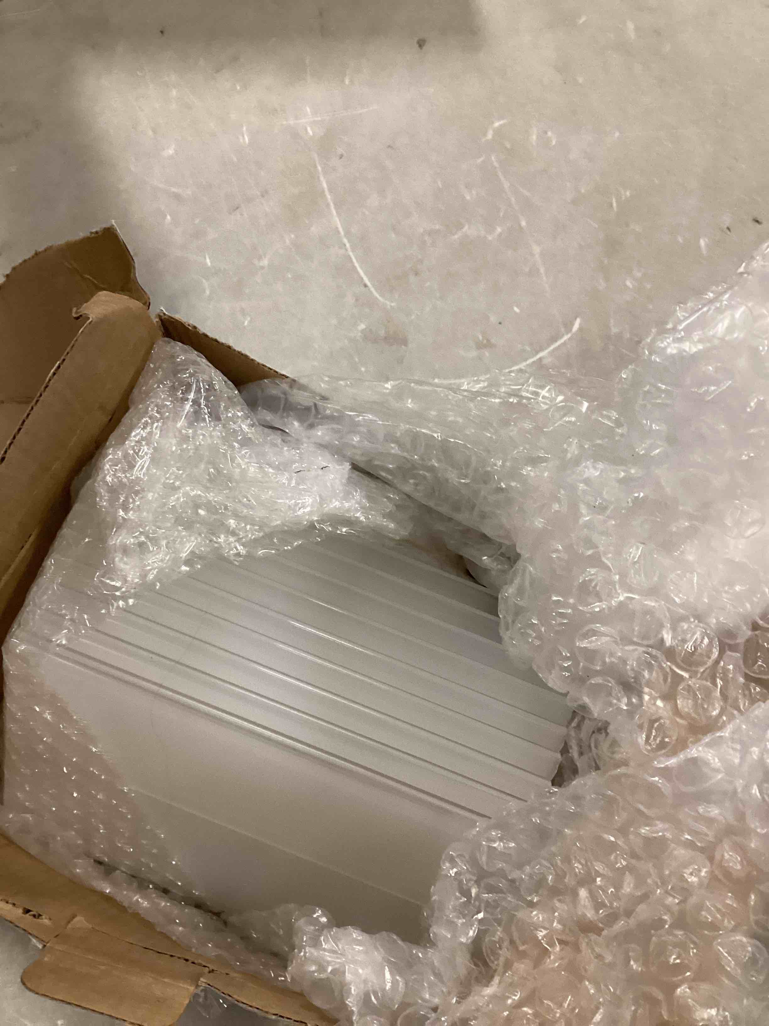 https://s3.amazonaws.com/lotting-images-prod/bidfta/ORG6190361_1714582872408.jpeg