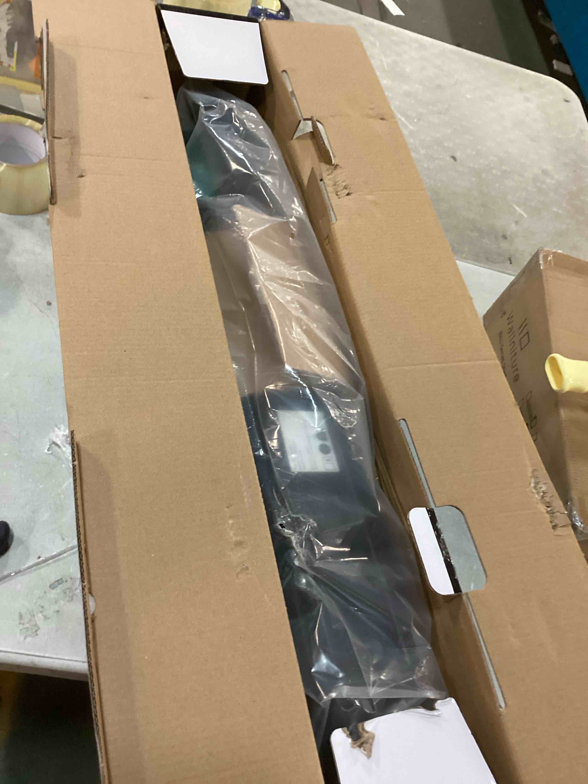 https://s3.amazonaws.com/lotting-images-prod/bidfta/ORG6191203_1713531904869.jpeg
