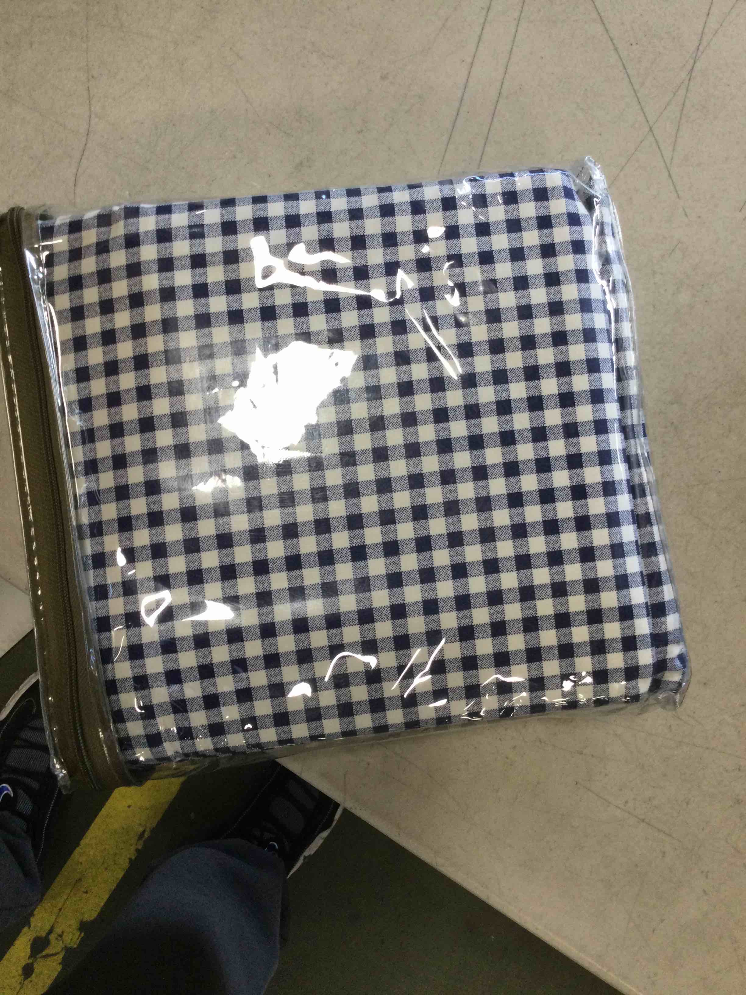 https://s3.amazonaws.com/lotting-images-prod/bidfta/ORG6195402_1713790656953.jpeg