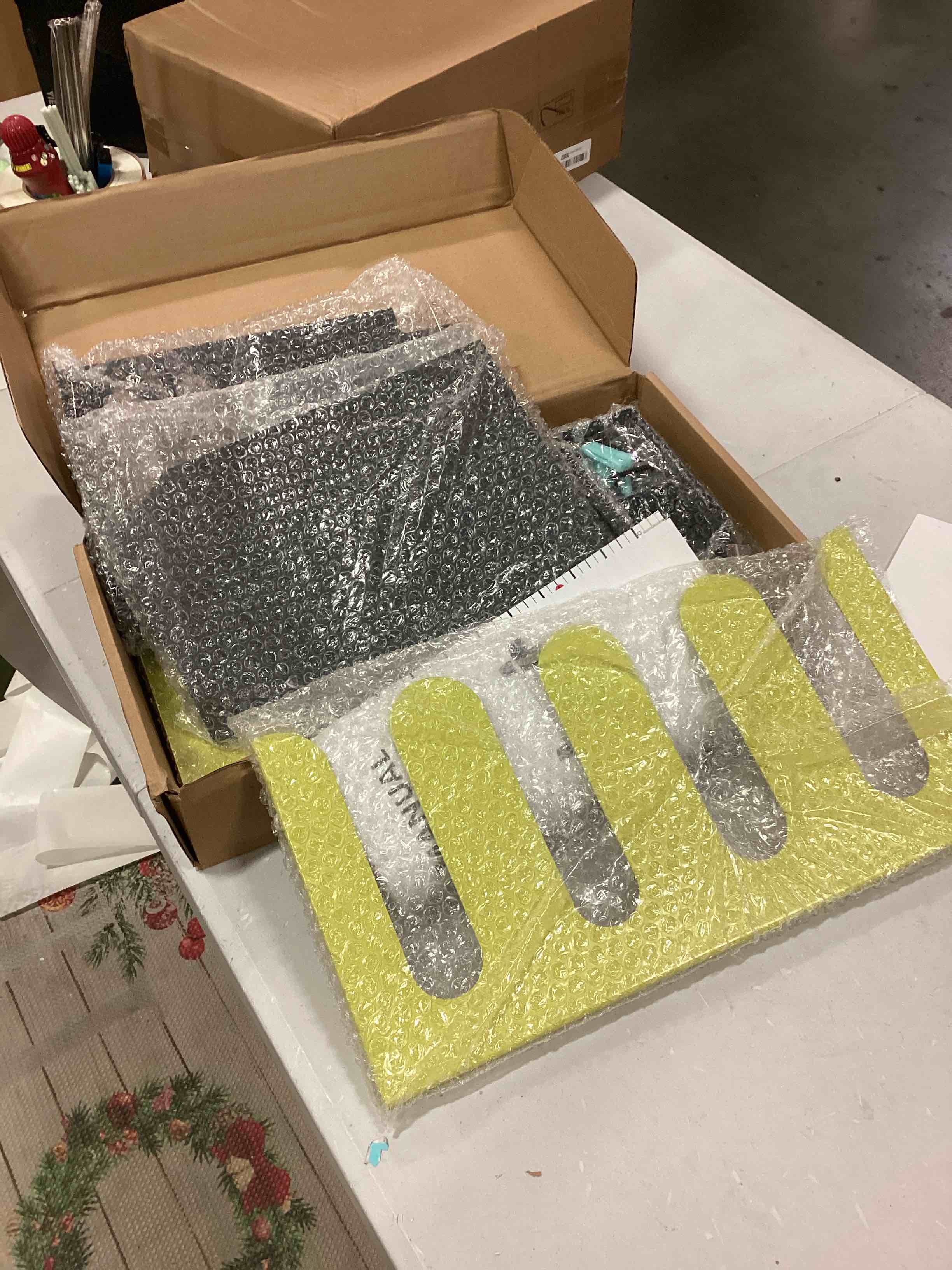 Luffioner Drill Storage Rackï¼ŒPower Tool Organizer Drill Holder Wall Mountï¼Œ Drill Organizer for Garage, Workshop,Drill Bit Storage Shlef, Holds 4 Drills with Screws Box Father's Day Gifts (Green)