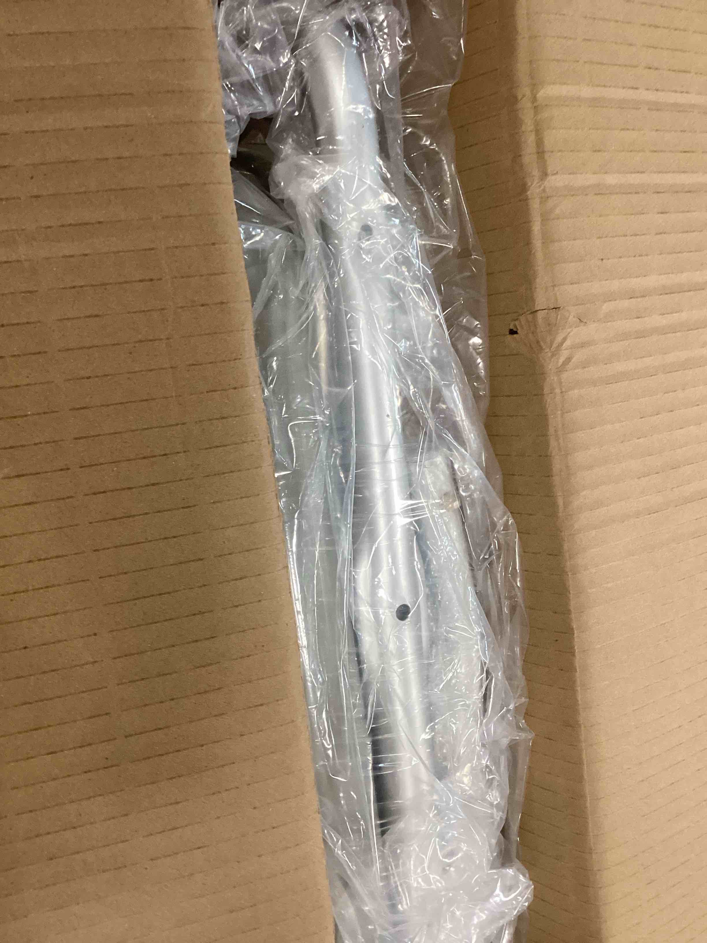 https://s3.amazonaws.com/lotting-images-prod/bidfta/ORG6196902_1716383321857.jpeg