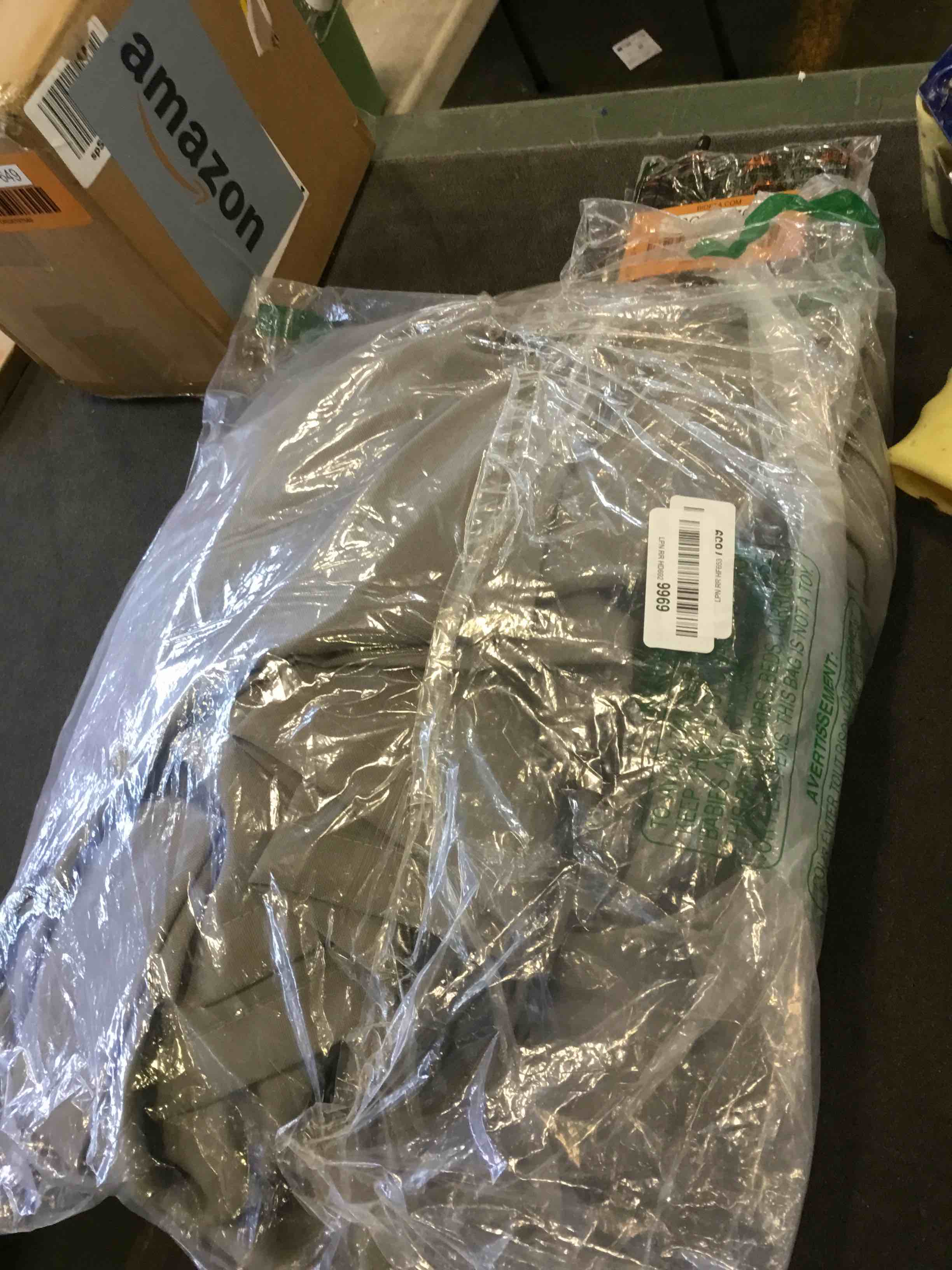 https://s3.amazonaws.com/lotting-images-prod/bidfta/ORG6197650_1715870316302.jpeg
