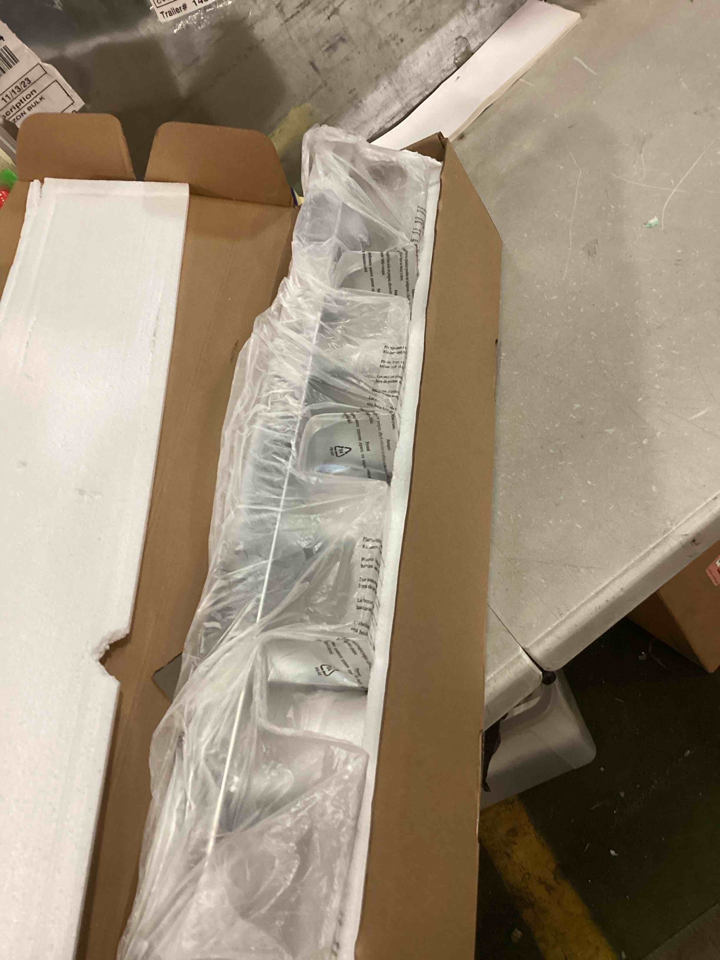 https://s3.amazonaws.com/lotting-images-prod/bidfta/ORG6198653_1714389681973.jpeg