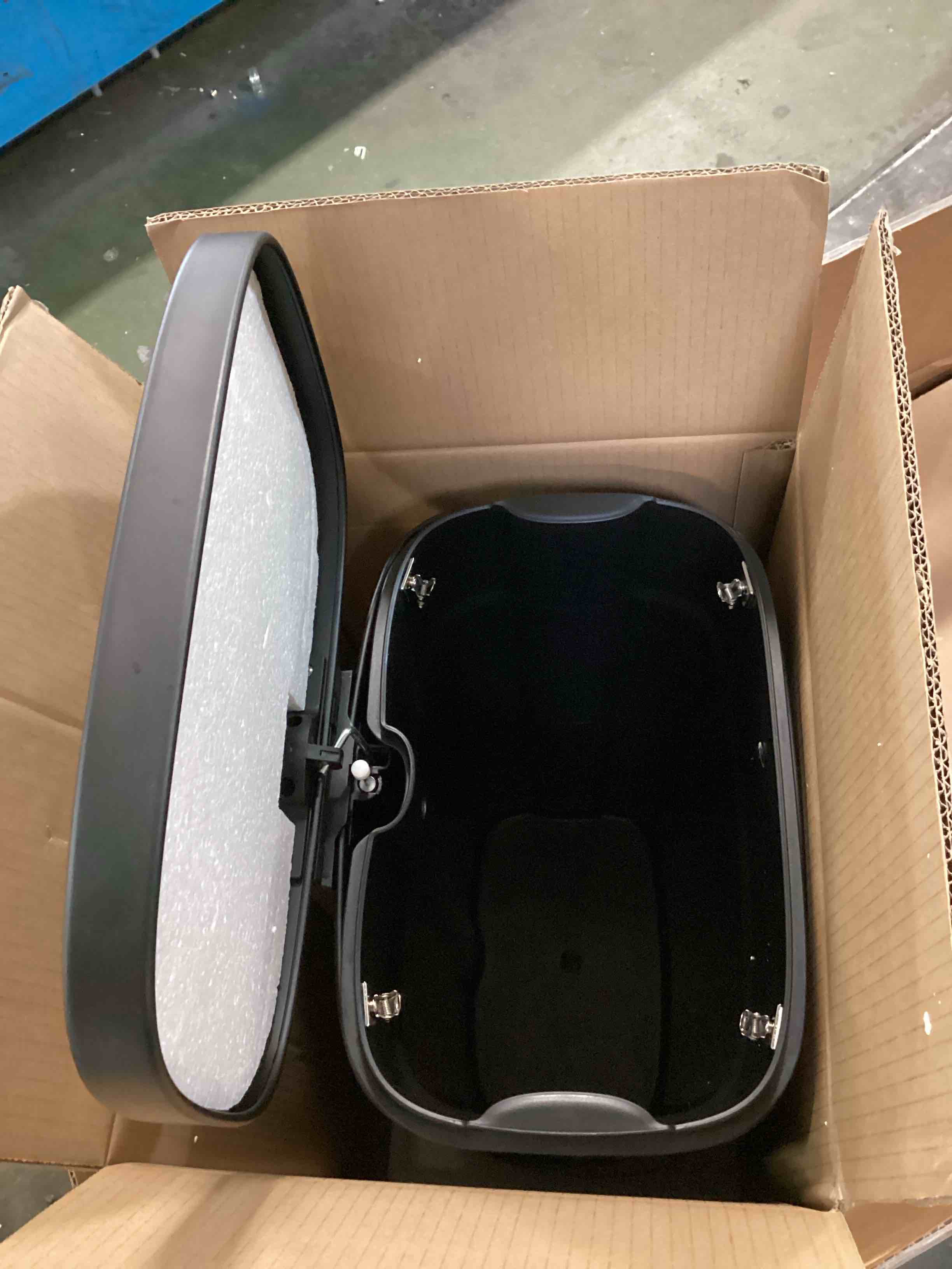 https://s3.amazonaws.com/lotting-images-prod/bidfta/ORG6199303_1714568545012.jpeg