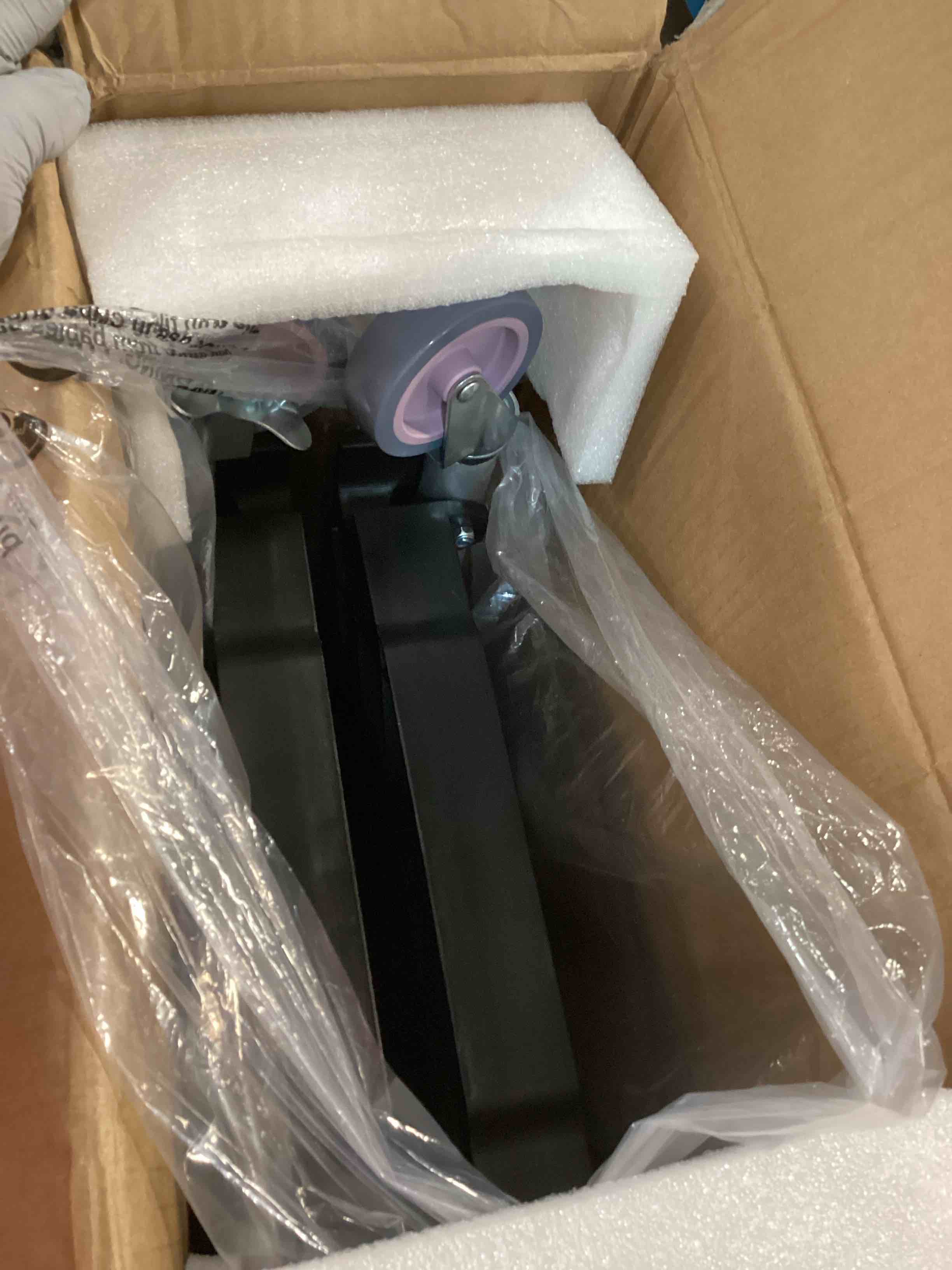https://s3.amazonaws.com/lotting-images-prod/bidfta/ORG6199404_1714650669597.jpeg