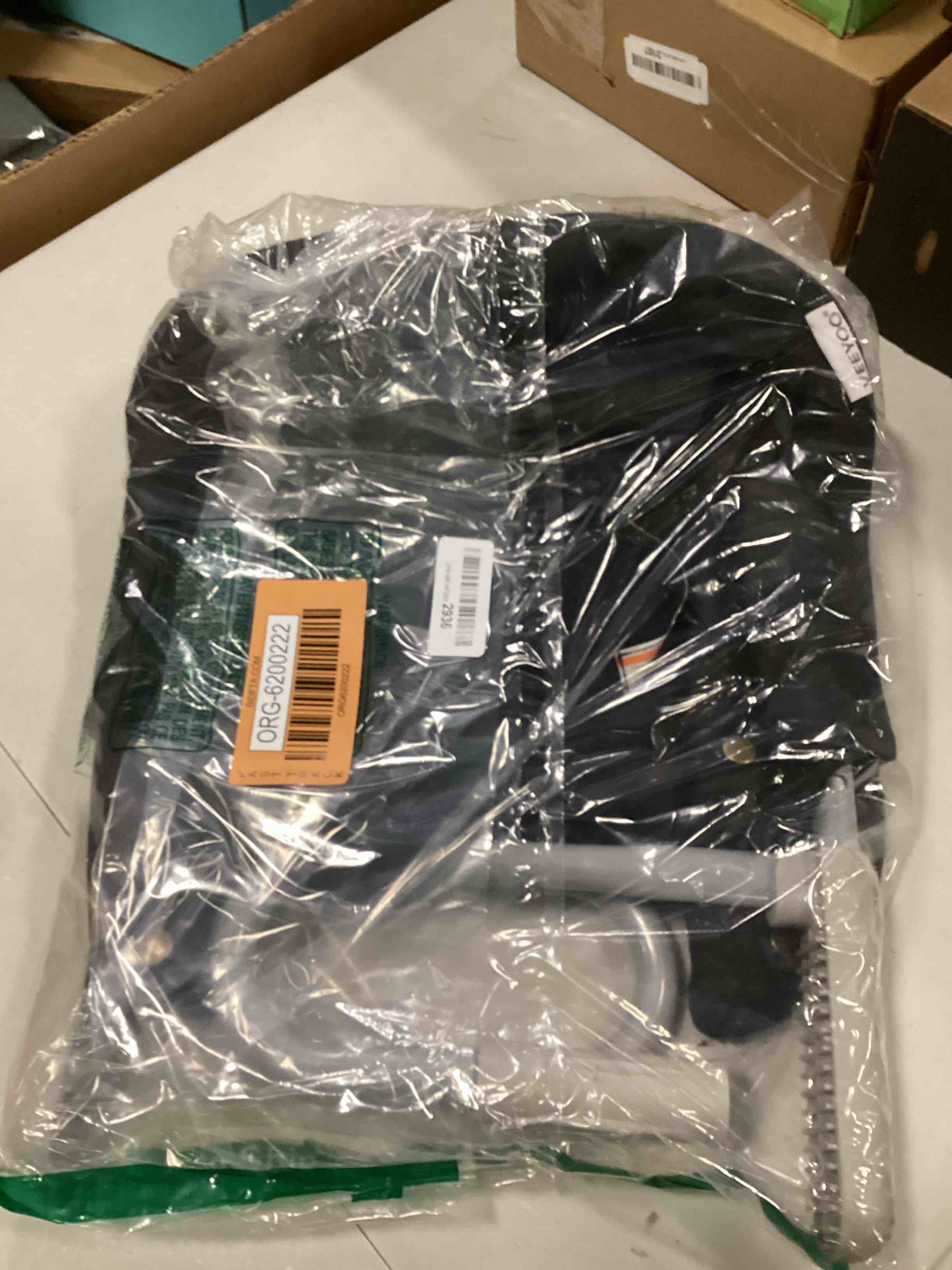 https://s3.amazonaws.com/lotting-images-prod/bidfta/ORG6200222_1714139600804.jpeg