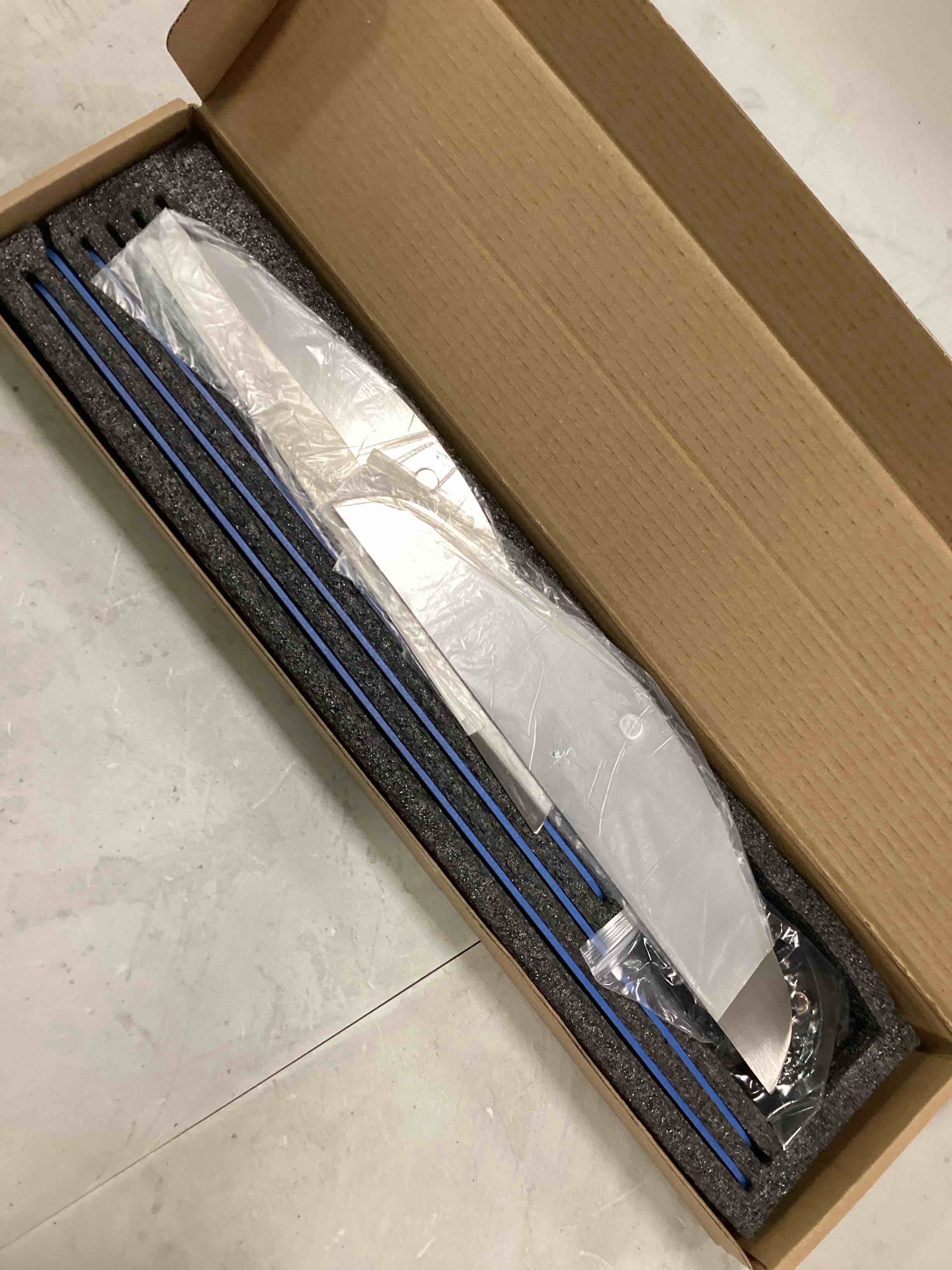 https://s3.amazonaws.com/lotting-images-prod/bidfta/ORG6200584_1714490760233.jpeg