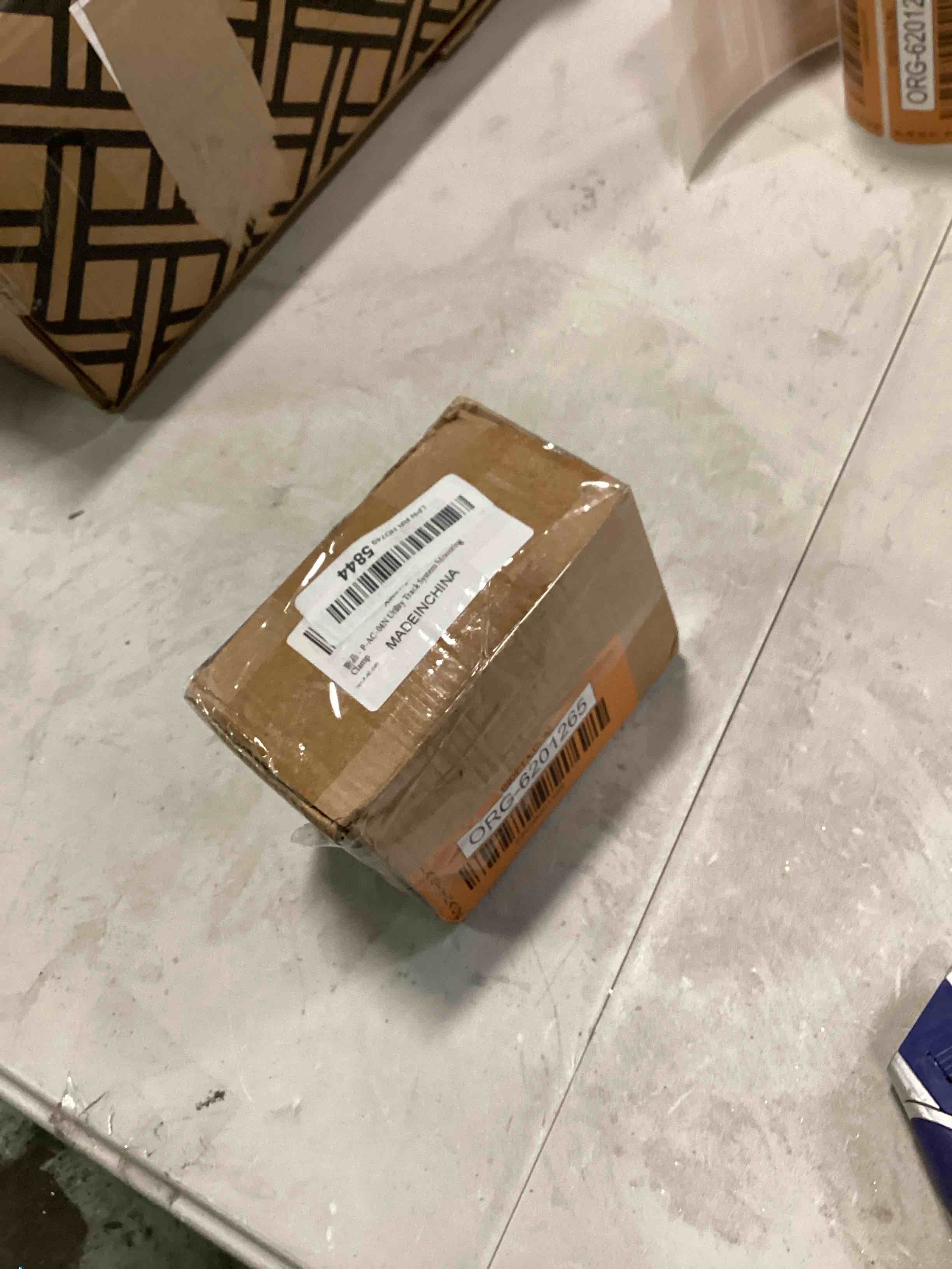 https://s3.amazonaws.com/lotting-images-prod/bidfta/ORG6201265_1715016862952.jpeg