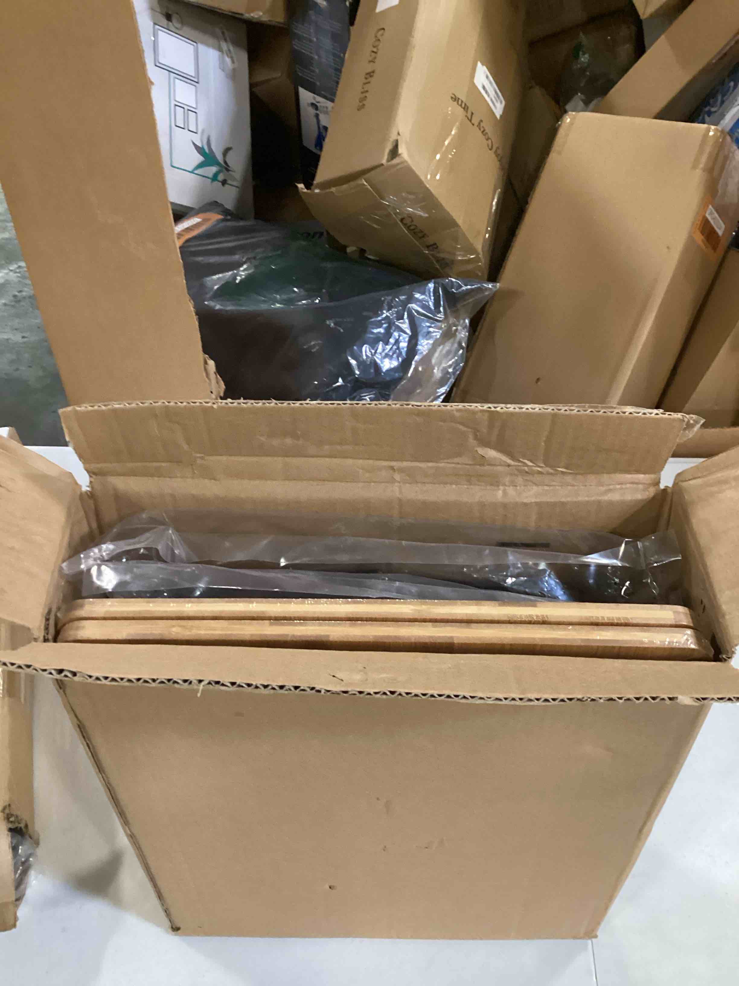 https://s3.amazonaws.com/lotting-images-prod/bidfta/ORG6202060_1715178995214.jpeg