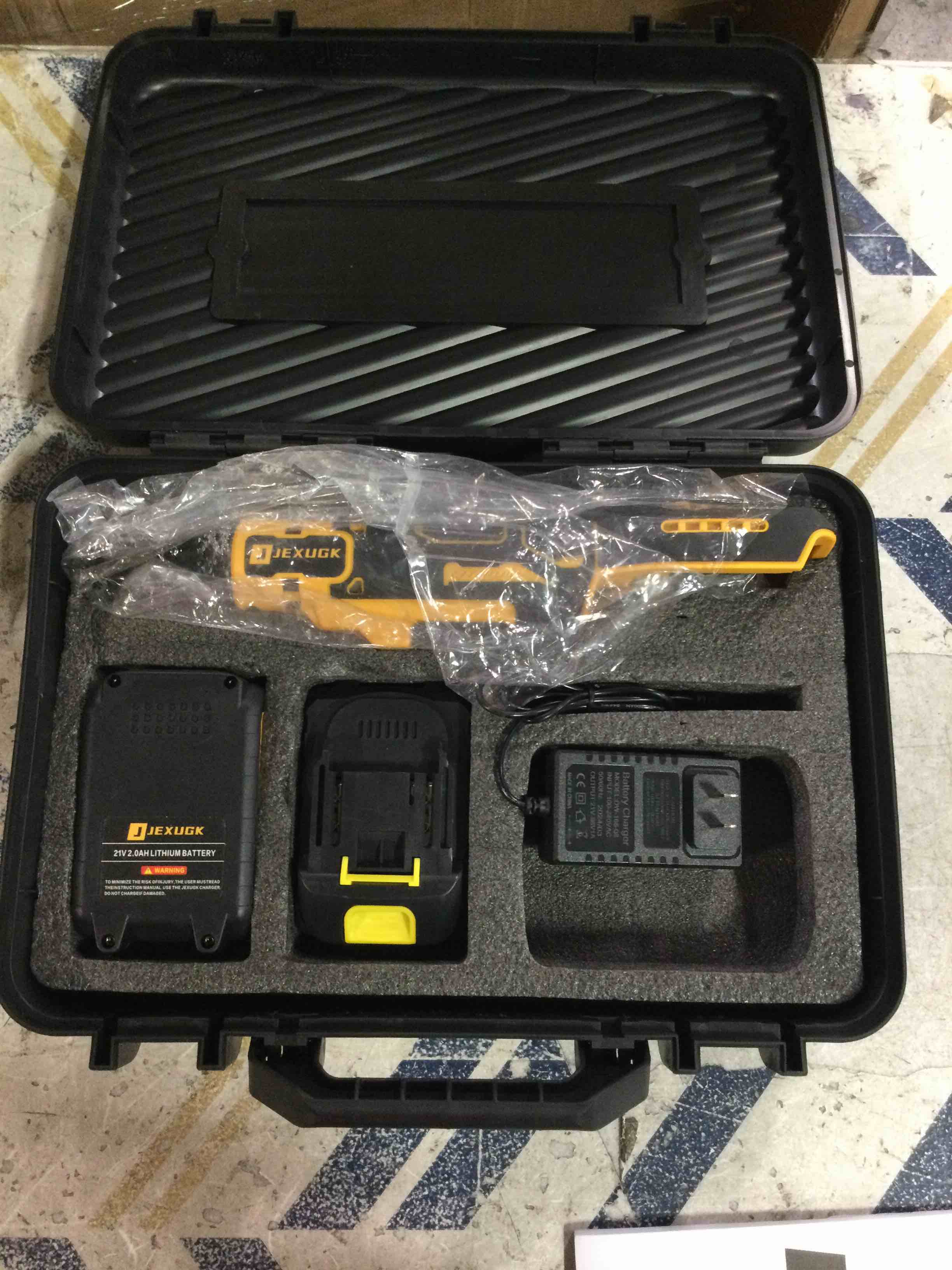 https://s3.amazonaws.com/lotting-images-prod/bidfta/ORG6203662_1715873539741.jpeg