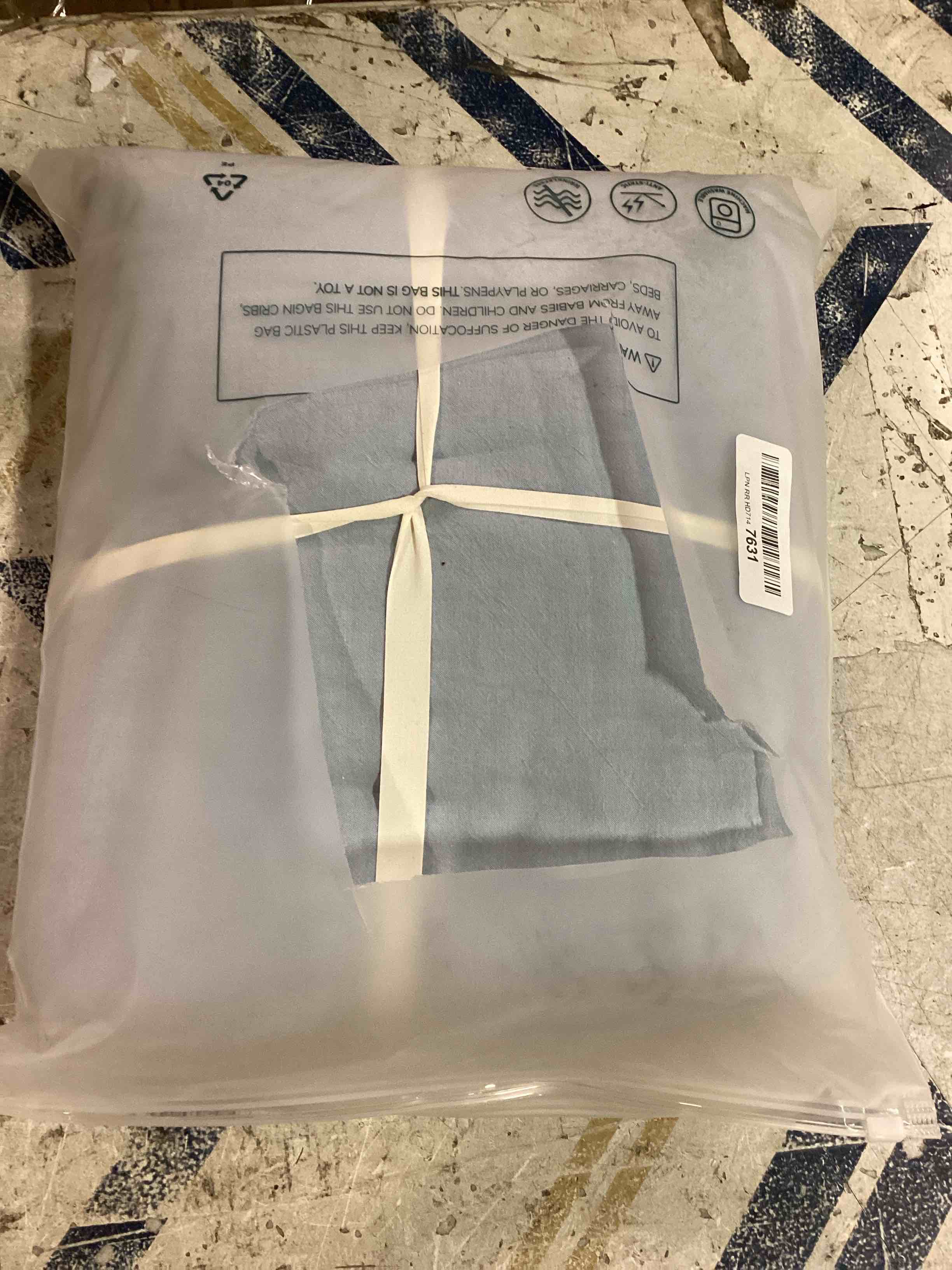 https://s3.amazonaws.com/lotting-images-prod/bidfta/ORG6203683_1715878214686.jpeg