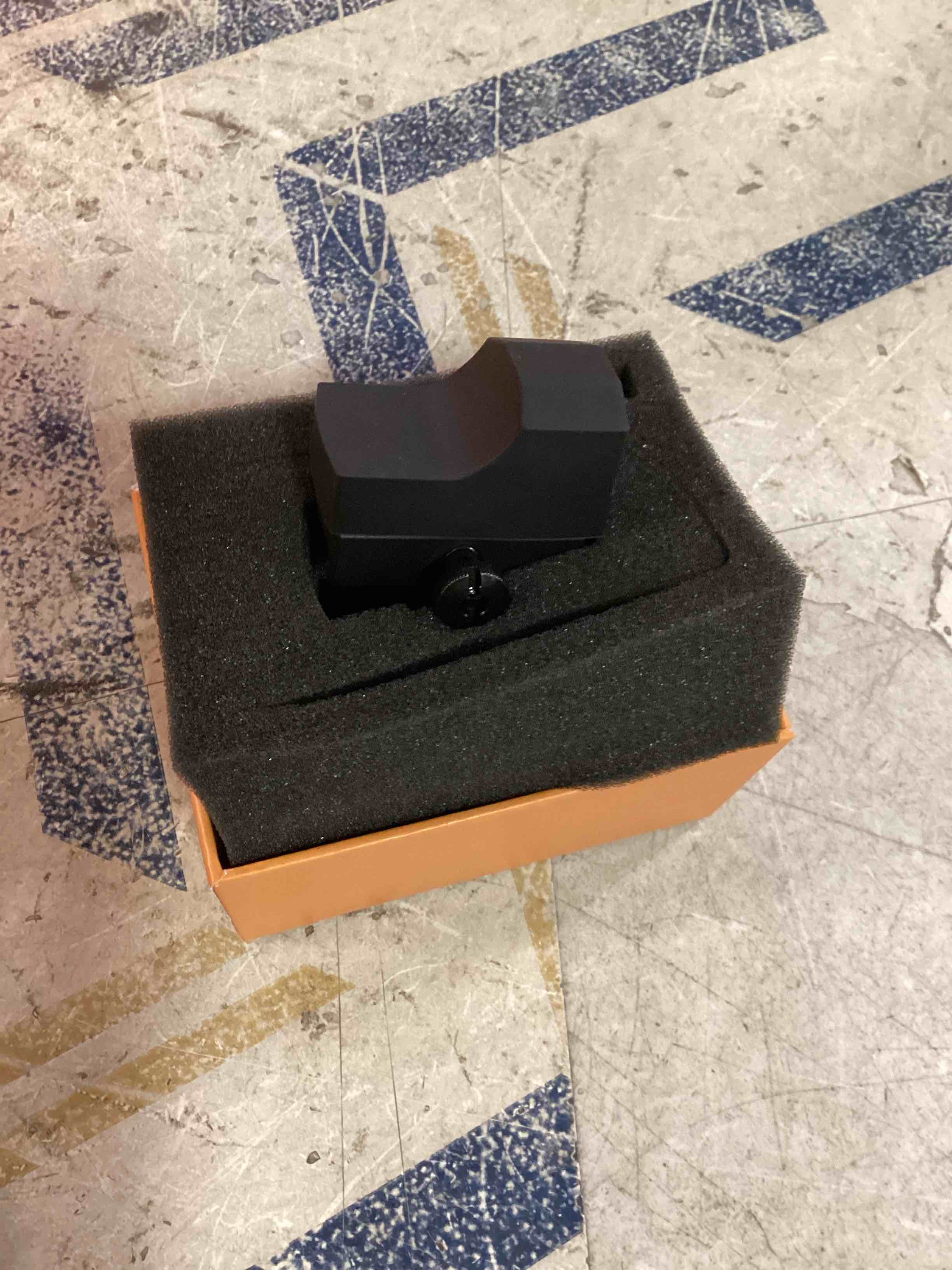 https://s3.amazonaws.com/lotting-images-prod/bidfta/ORG6203727_1715886658833.jpeg