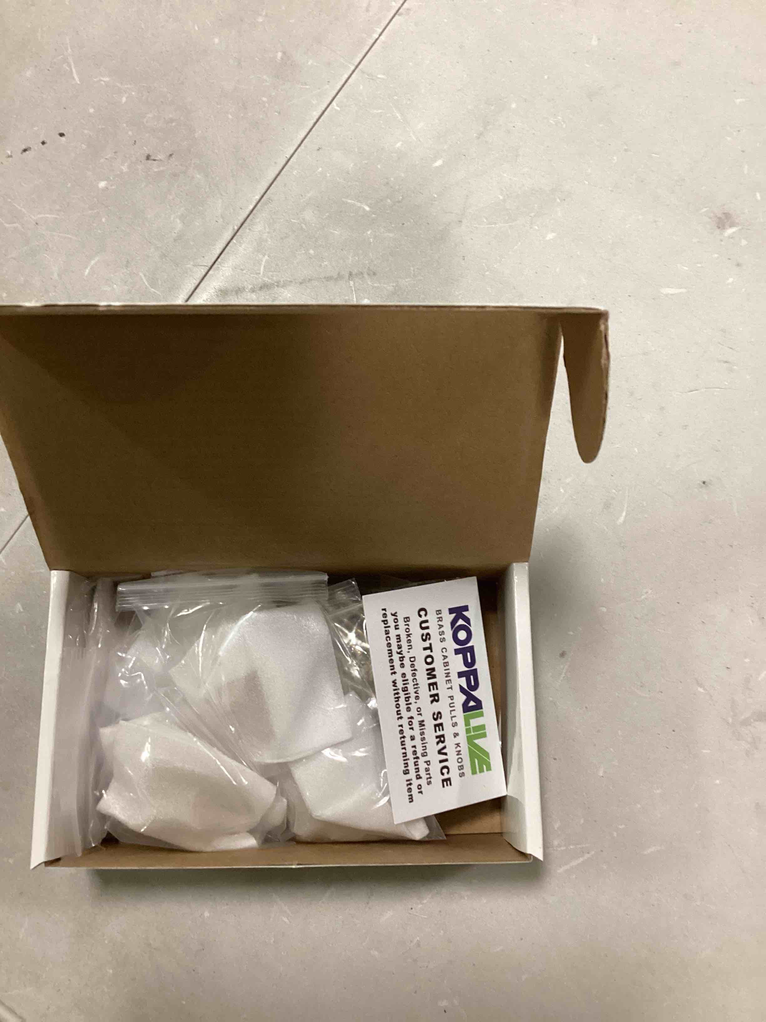 https://s3.amazonaws.com/lotting-images-prod/bidfta/ORG6204307_1716381650347.jpeg