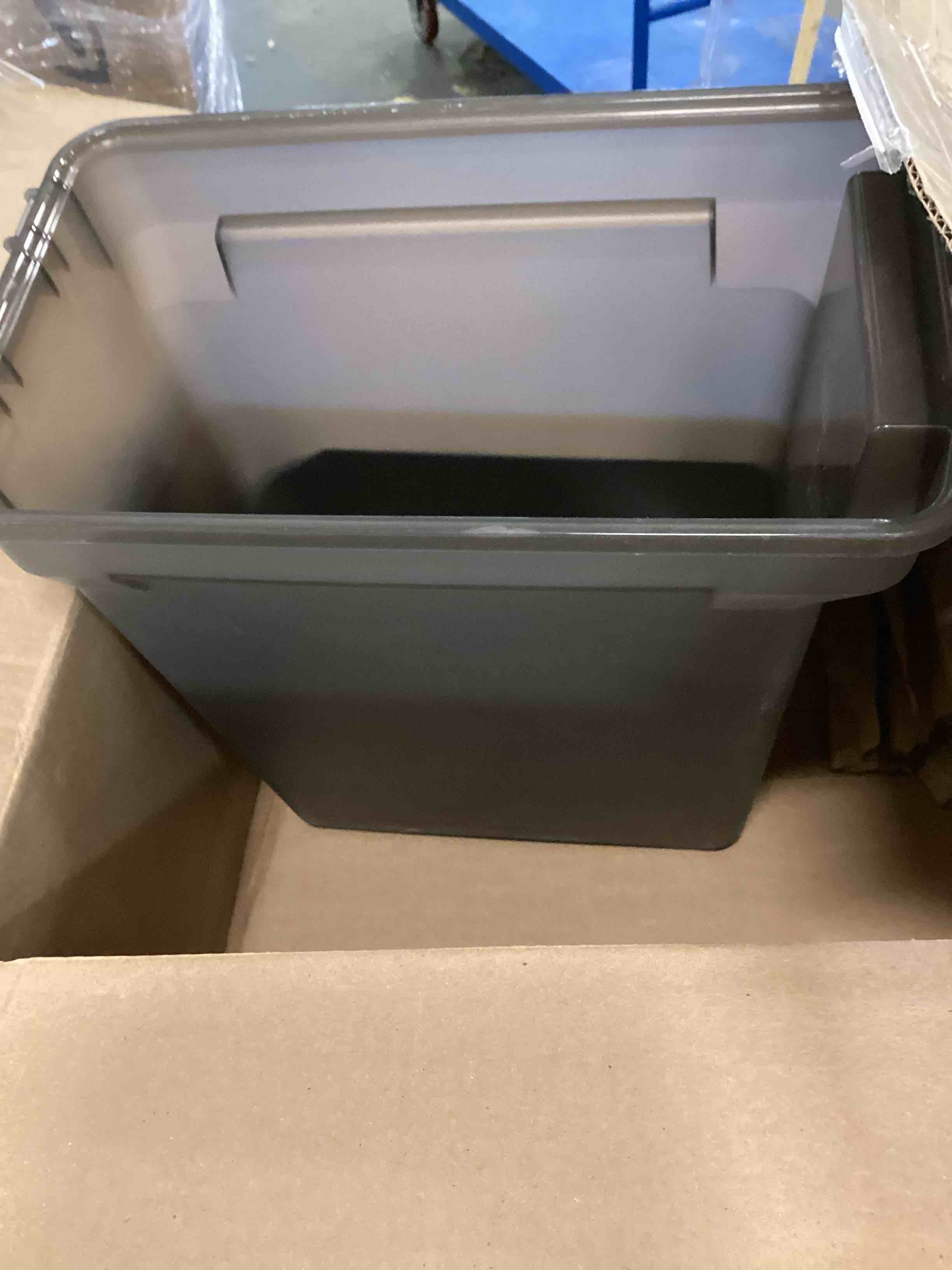 https://s3.amazonaws.com/lotting-images-prod/bidfta/ORG6204925_1714500891639.jpeg