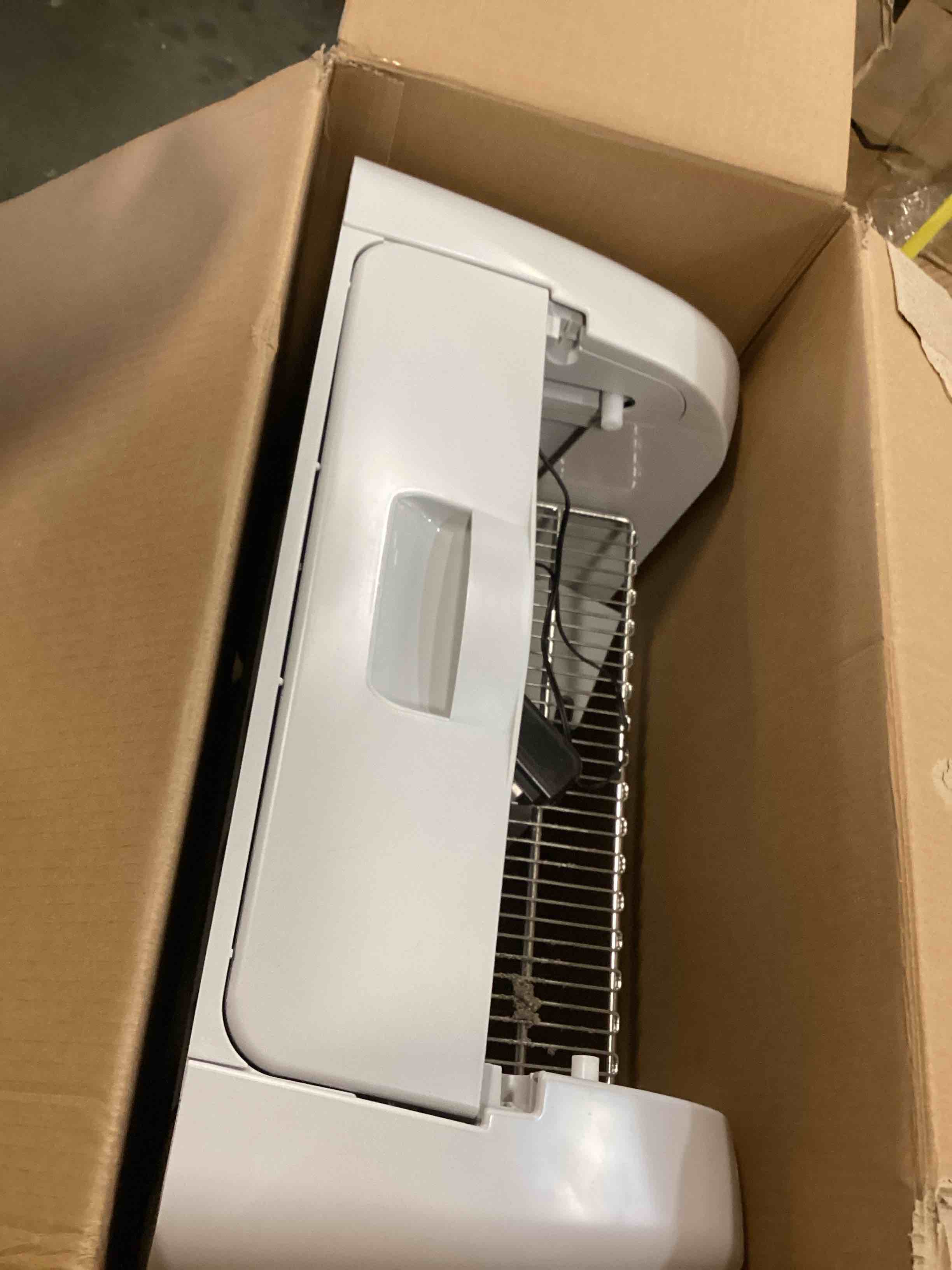 https://s3.amazonaws.com/lotting-images-prod/bidfta/ORG6205059_1714571441070.jpeg