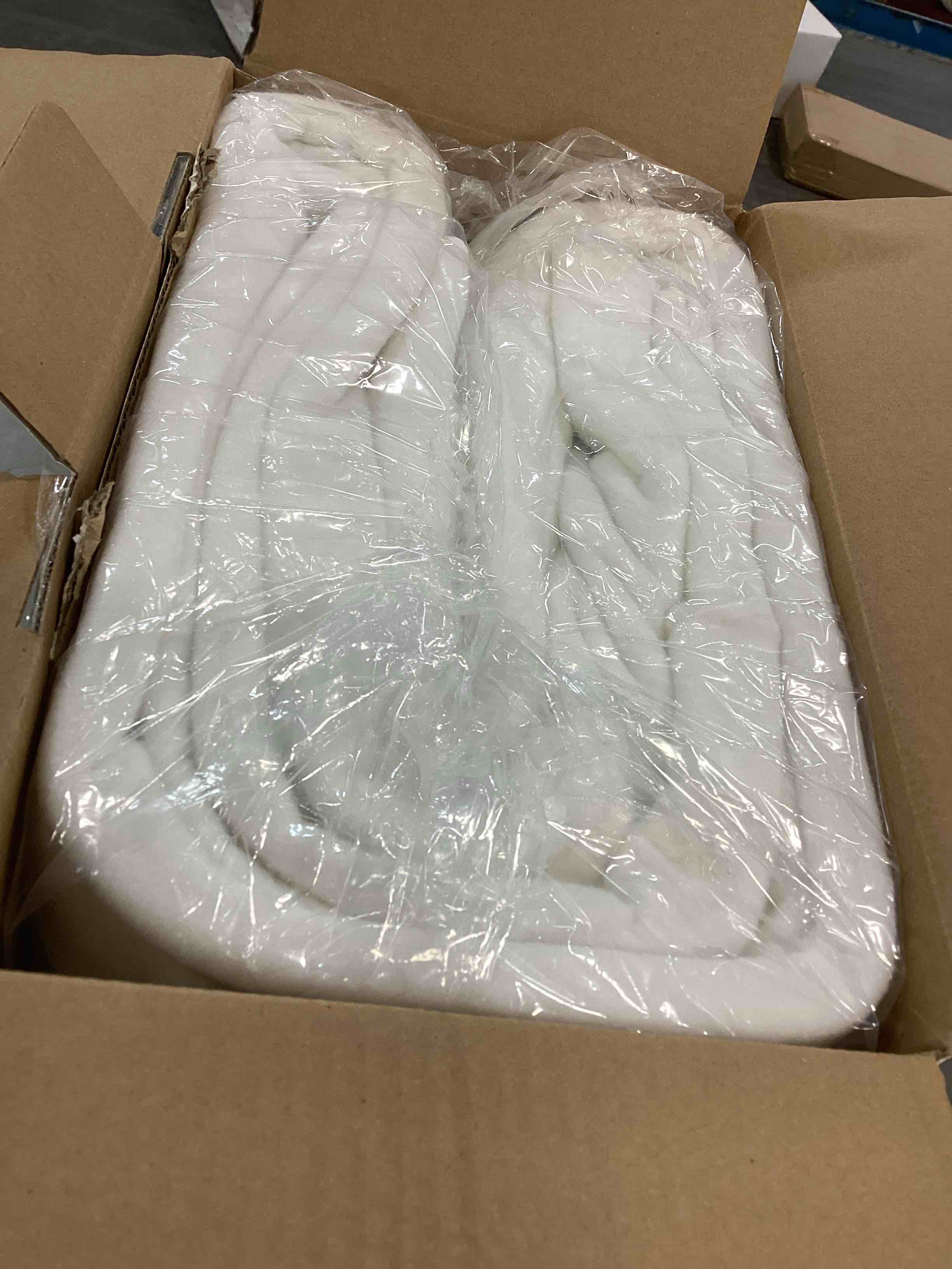 https://s3.amazonaws.com/lotting-images-prod/bidfta/ORG6205199_1714589795563.jpeg