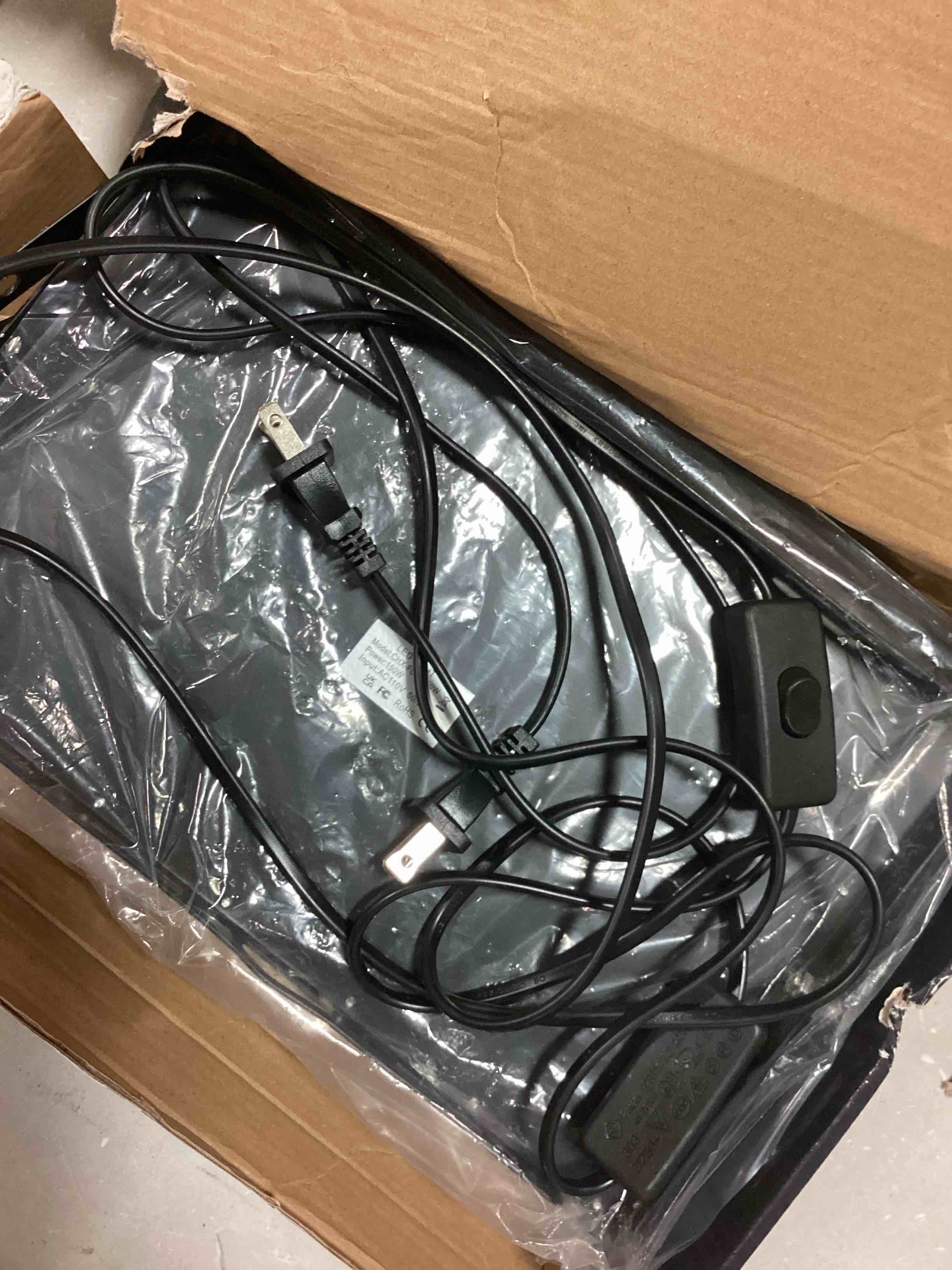 https://s3.amazonaws.com/lotting-images-prod/bidfta/ORG6207204_1714738927459.jpeg