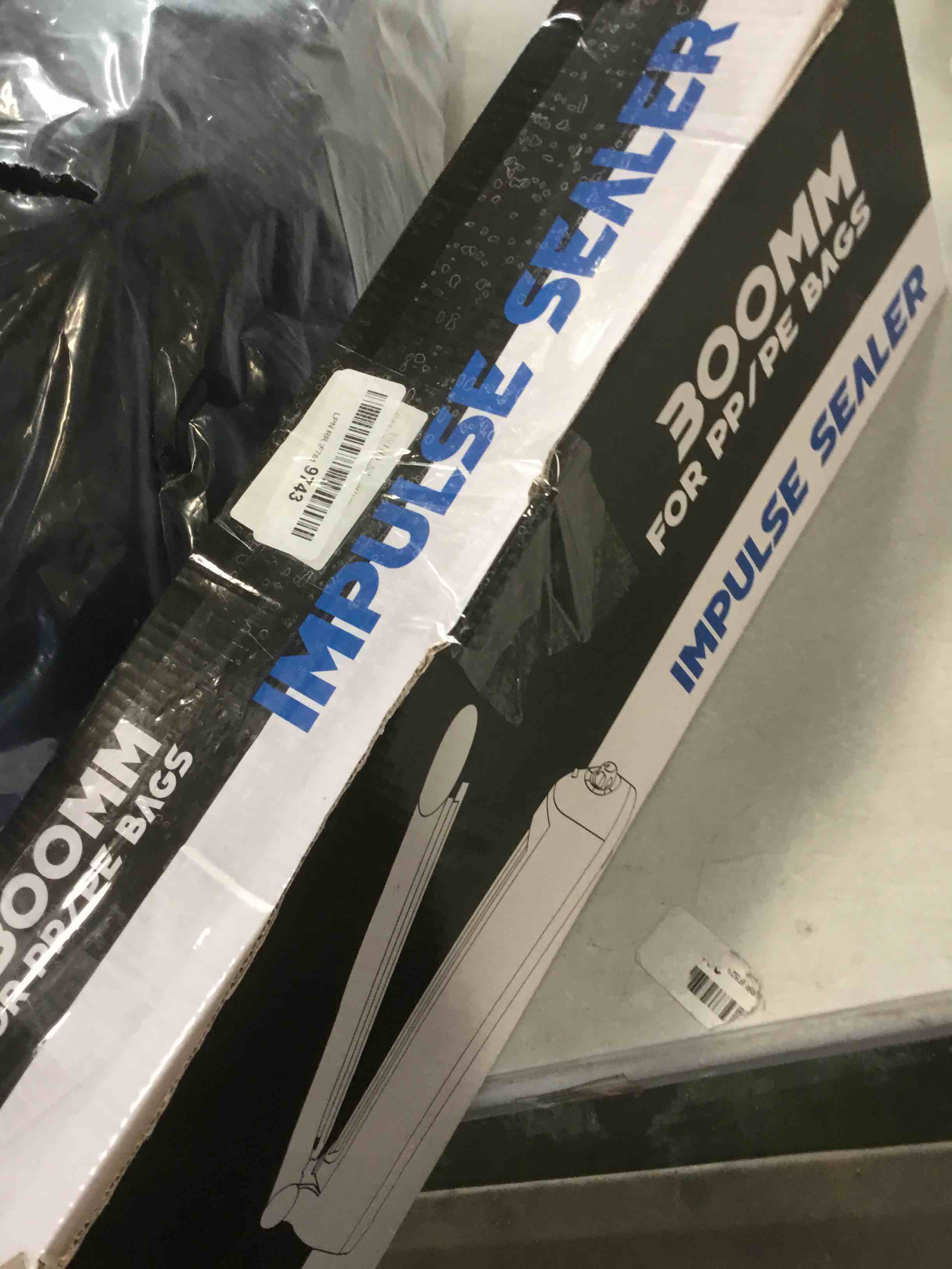 https://s3.amazonaws.com/lotting-images-prod/bidfta/ORG6209417_1714393220924.jpeg