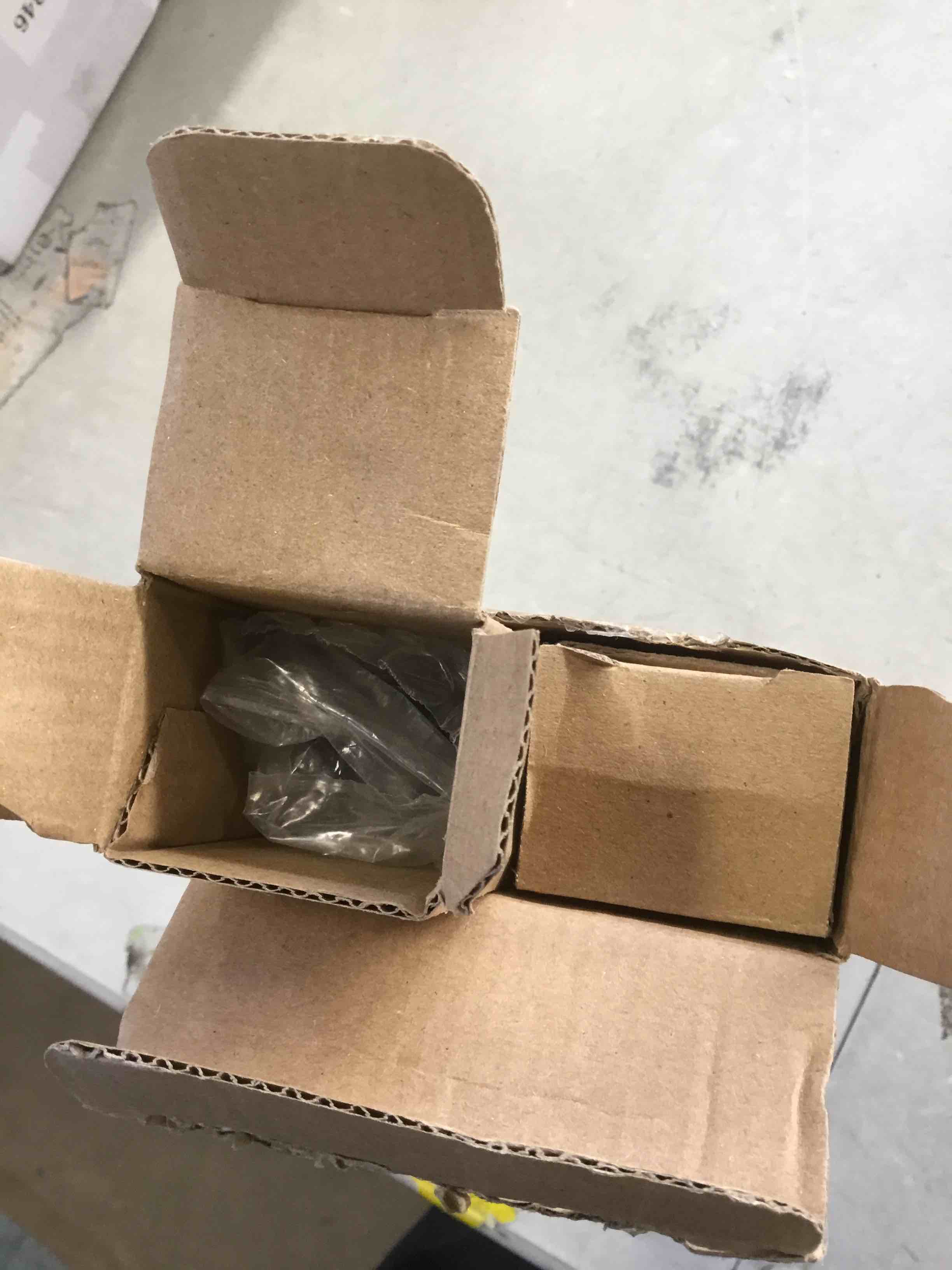 https://s3.amazonaws.com/lotting-images-prod/bidfta/ORG6209434_1714394837069.jpeg