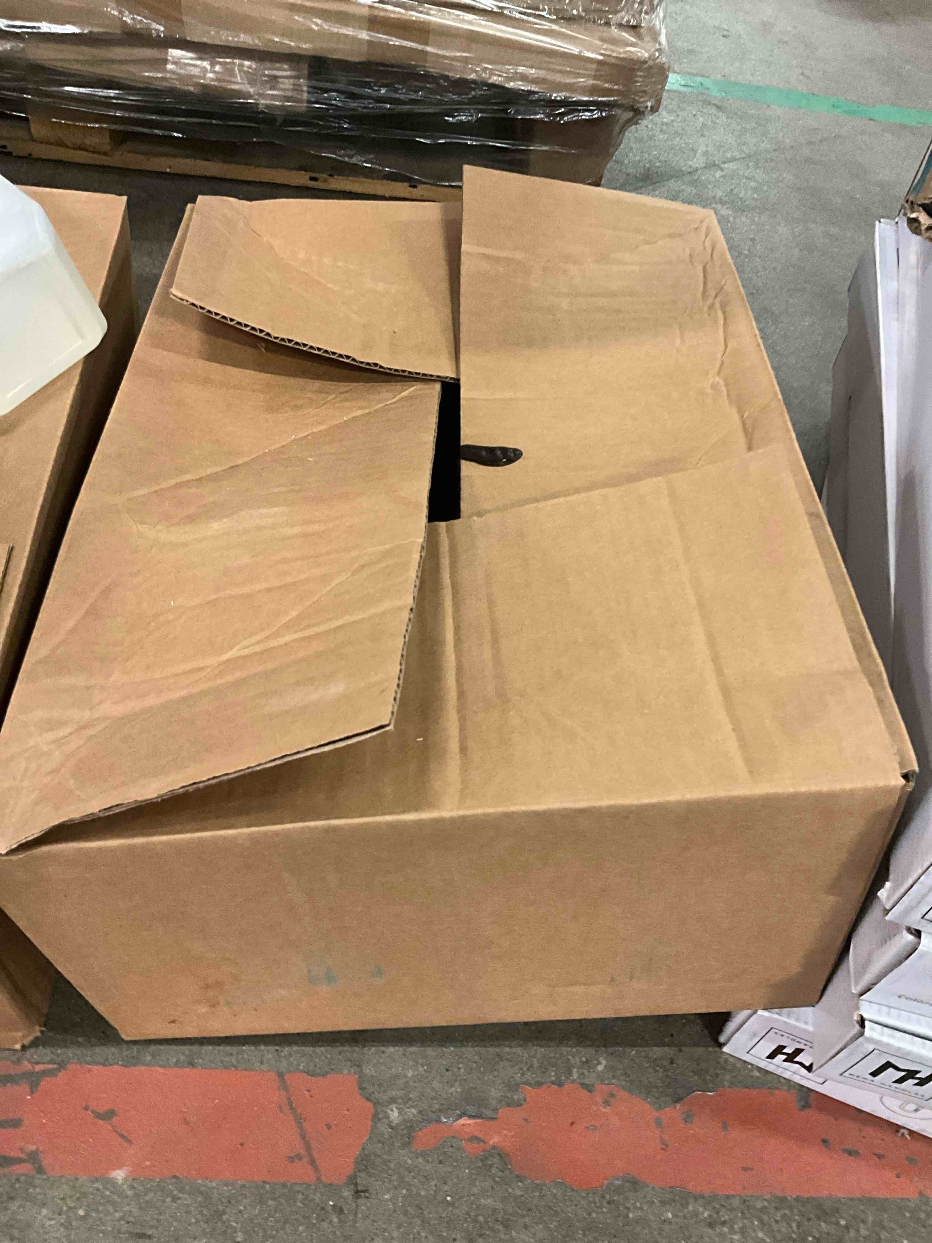 https://s3.amazonaws.com/lotting-images-prod/bidfta/ORG6238878_1757690108081.jpeg