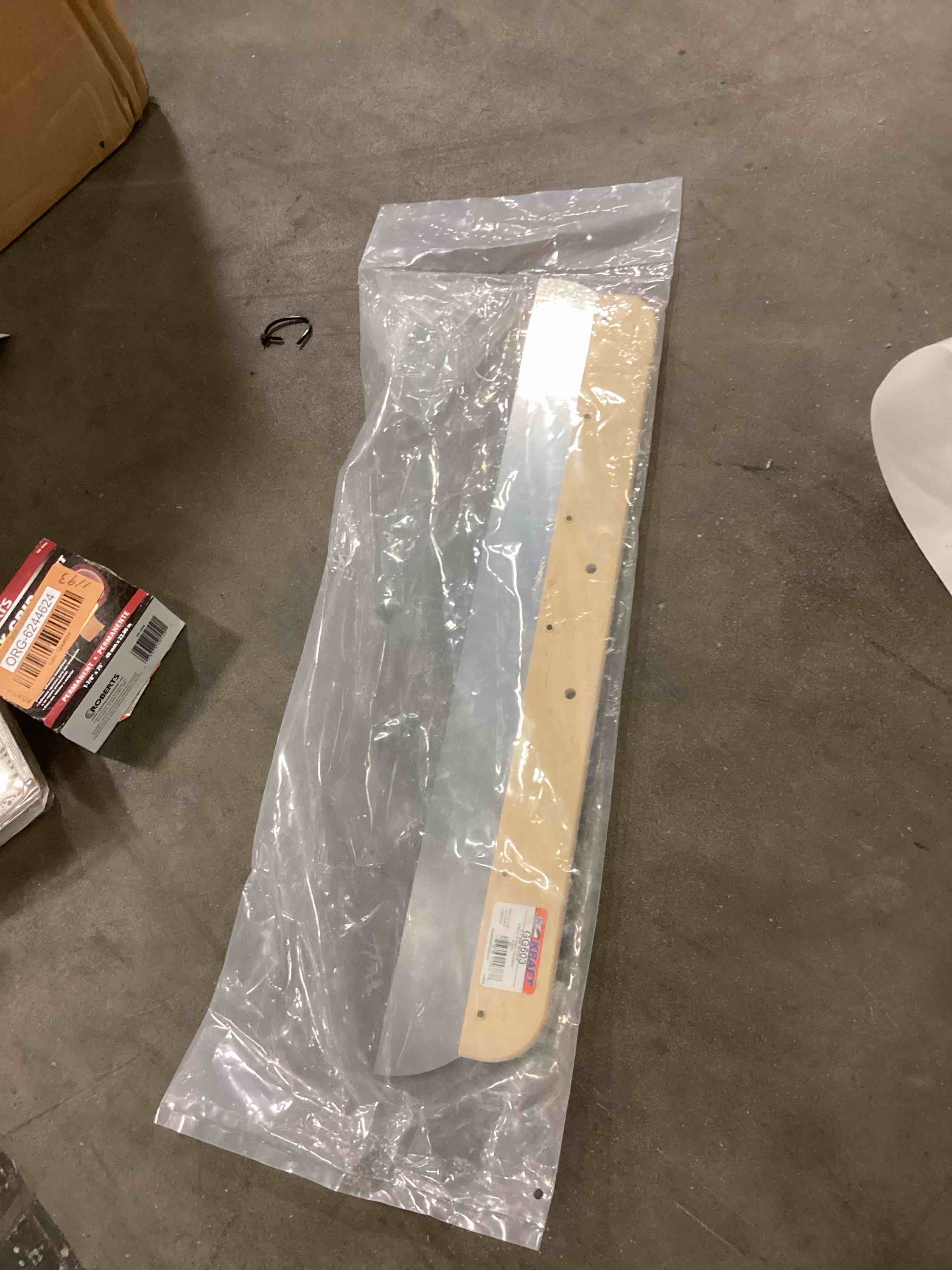 https://s3.amazonaws.com/lotting-images-prod/bidfta/ORG6244626_1748642401481.jpeg