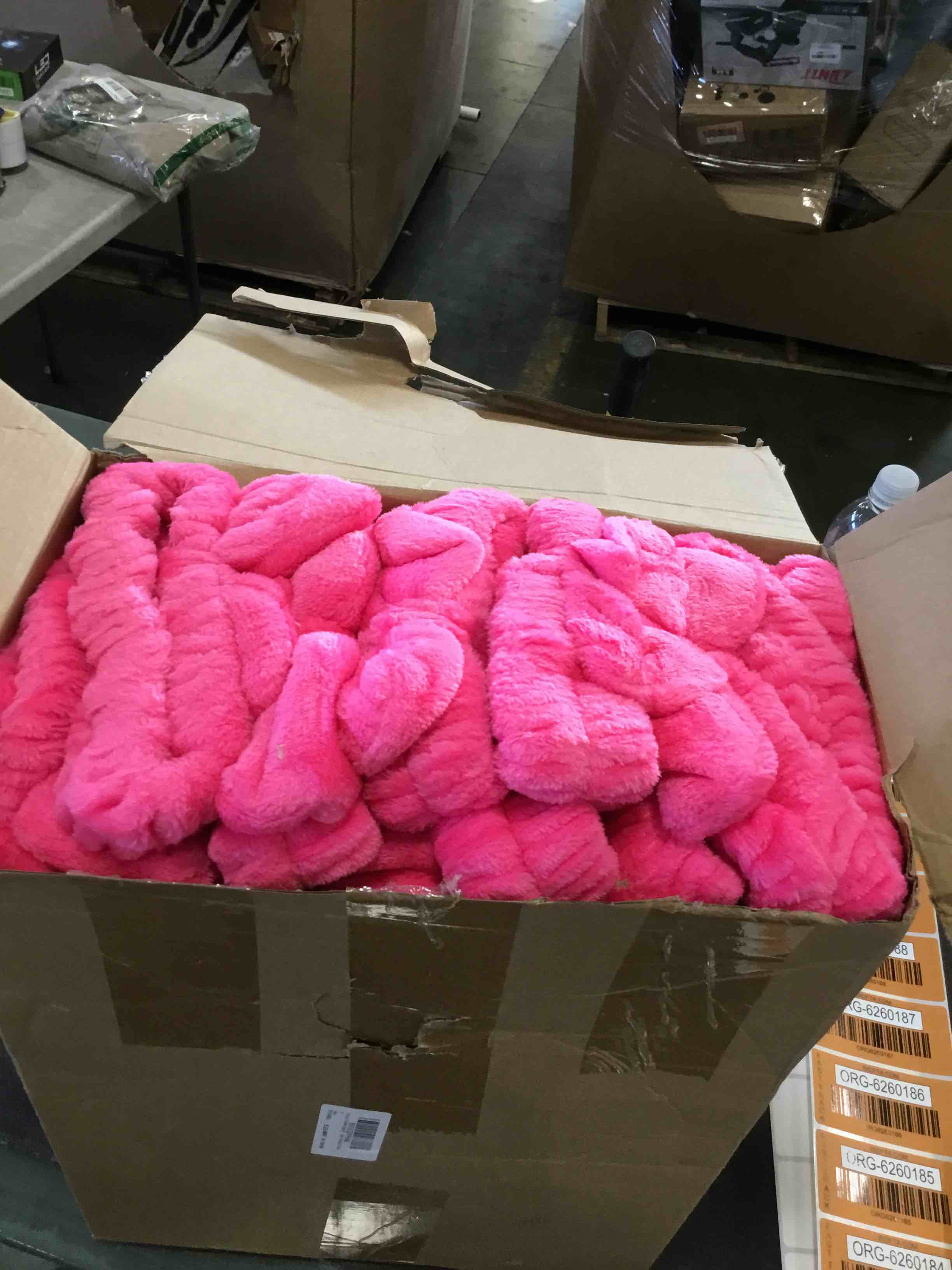 https://s3.amazonaws.com/lotting-images-prod/bidfta/ORG6260177_1713183425874.jpeg