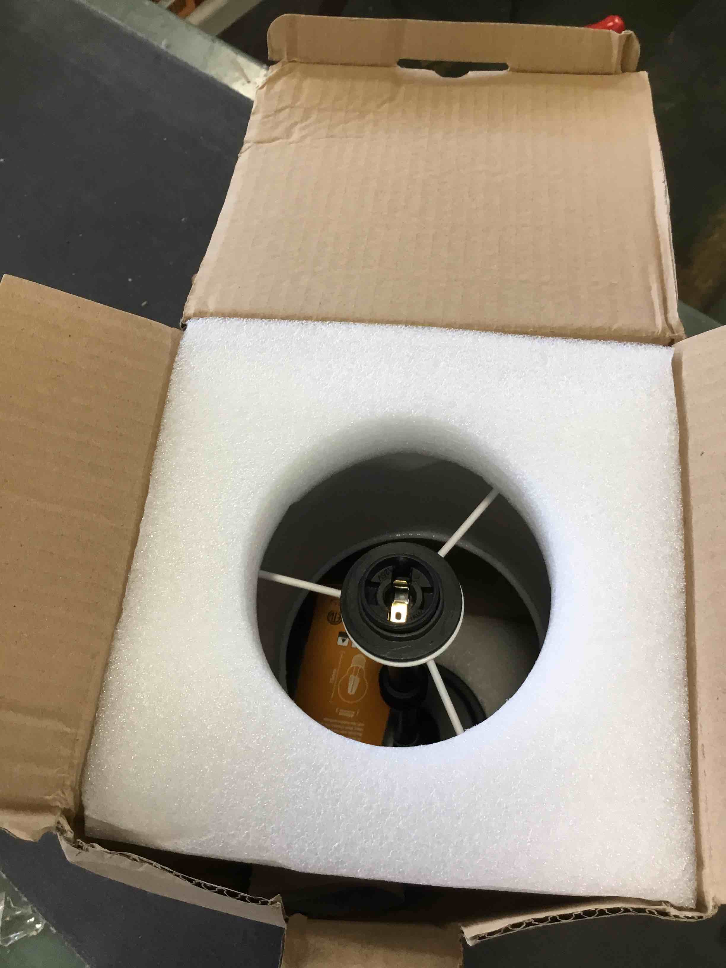 https://s3.amazonaws.com/lotting-images-prod/bidfta/ORG6260953_1713379328036.jpeg