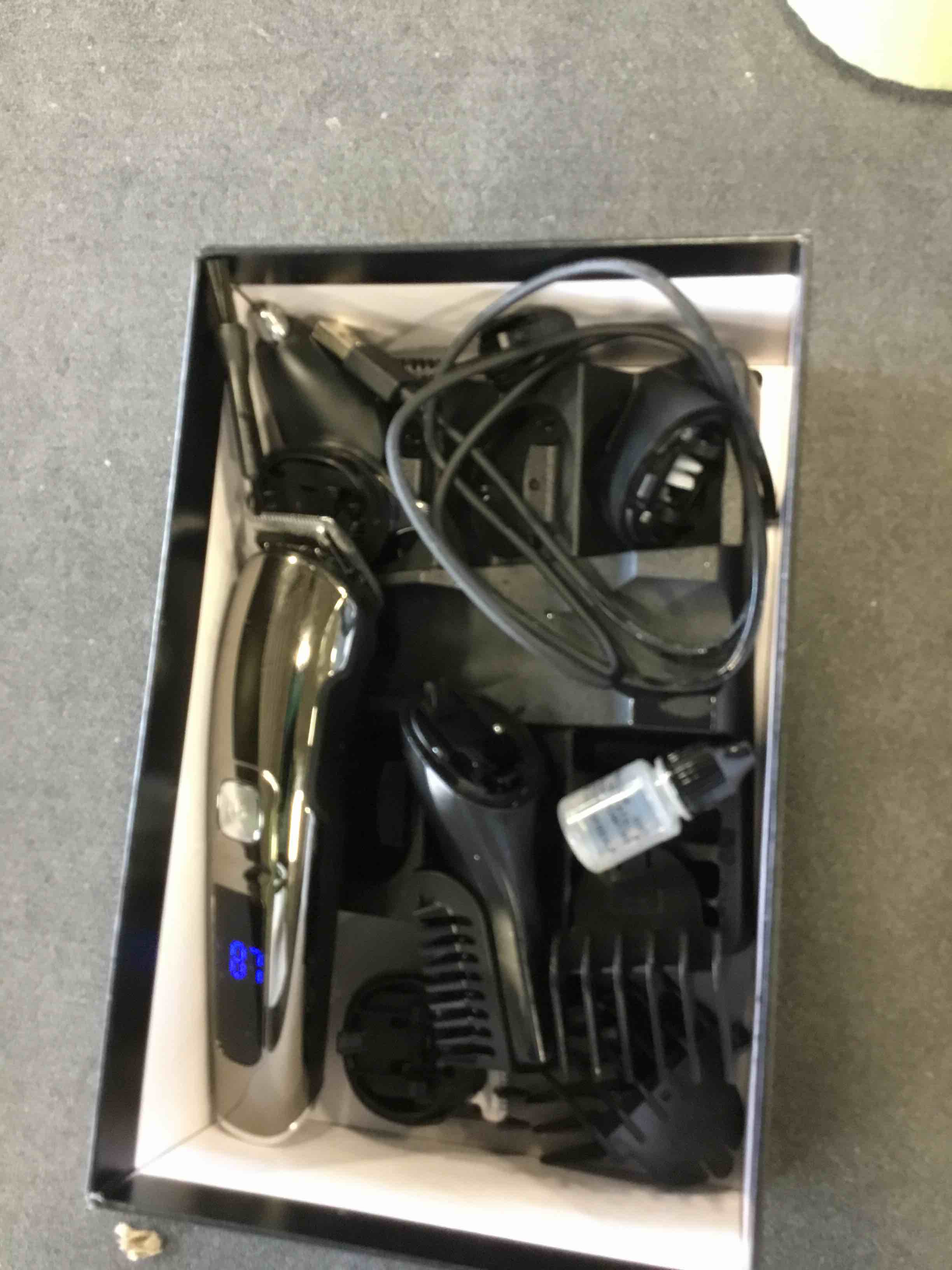 https://s3.amazonaws.com/lotting-images-prod/bidfta/ORG6260956_1713379687851.jpeg
