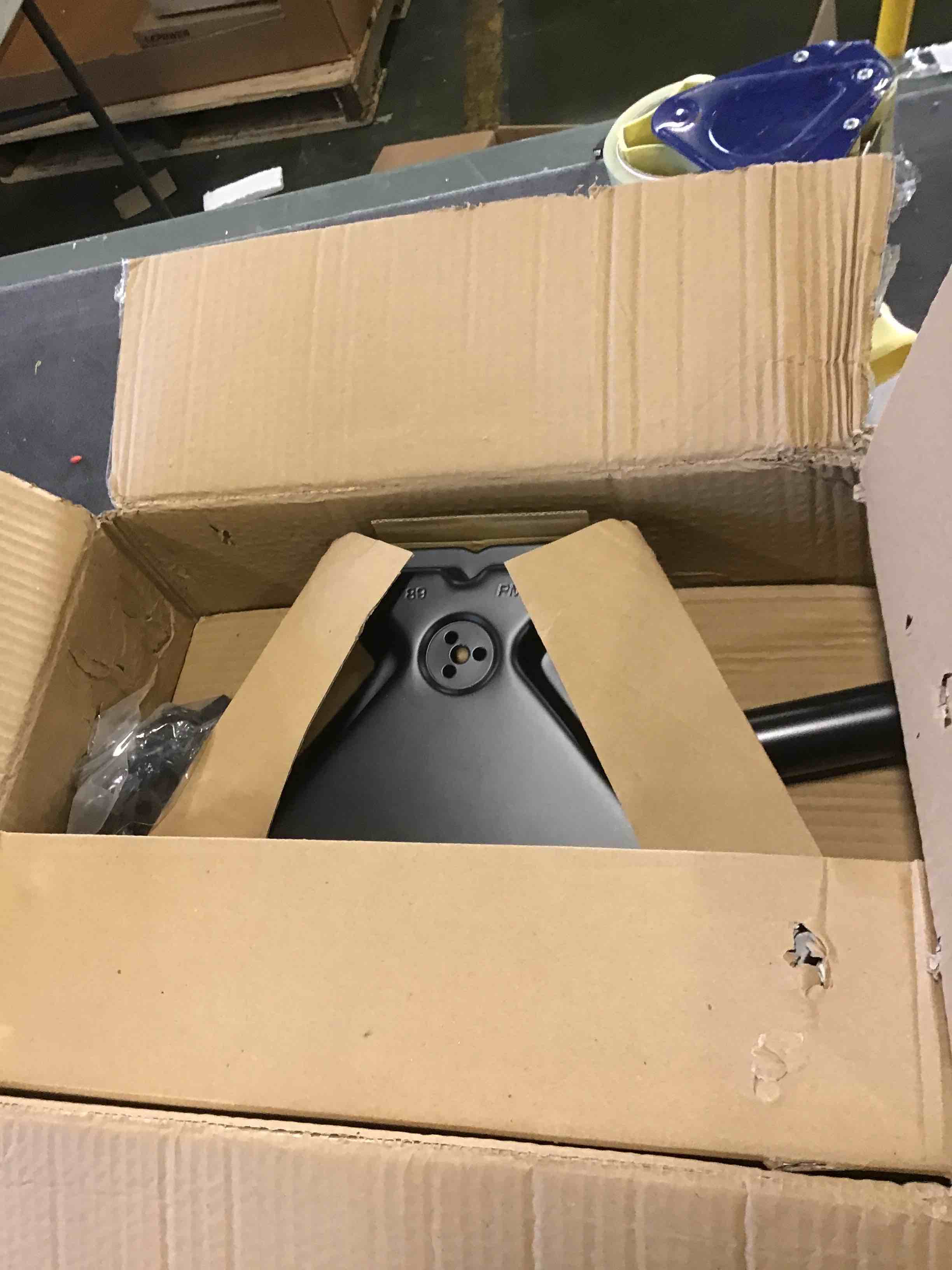 https://s3.amazonaws.com/lotting-images-prod/bidfta/ORG6261009_1713443188306.jpeg