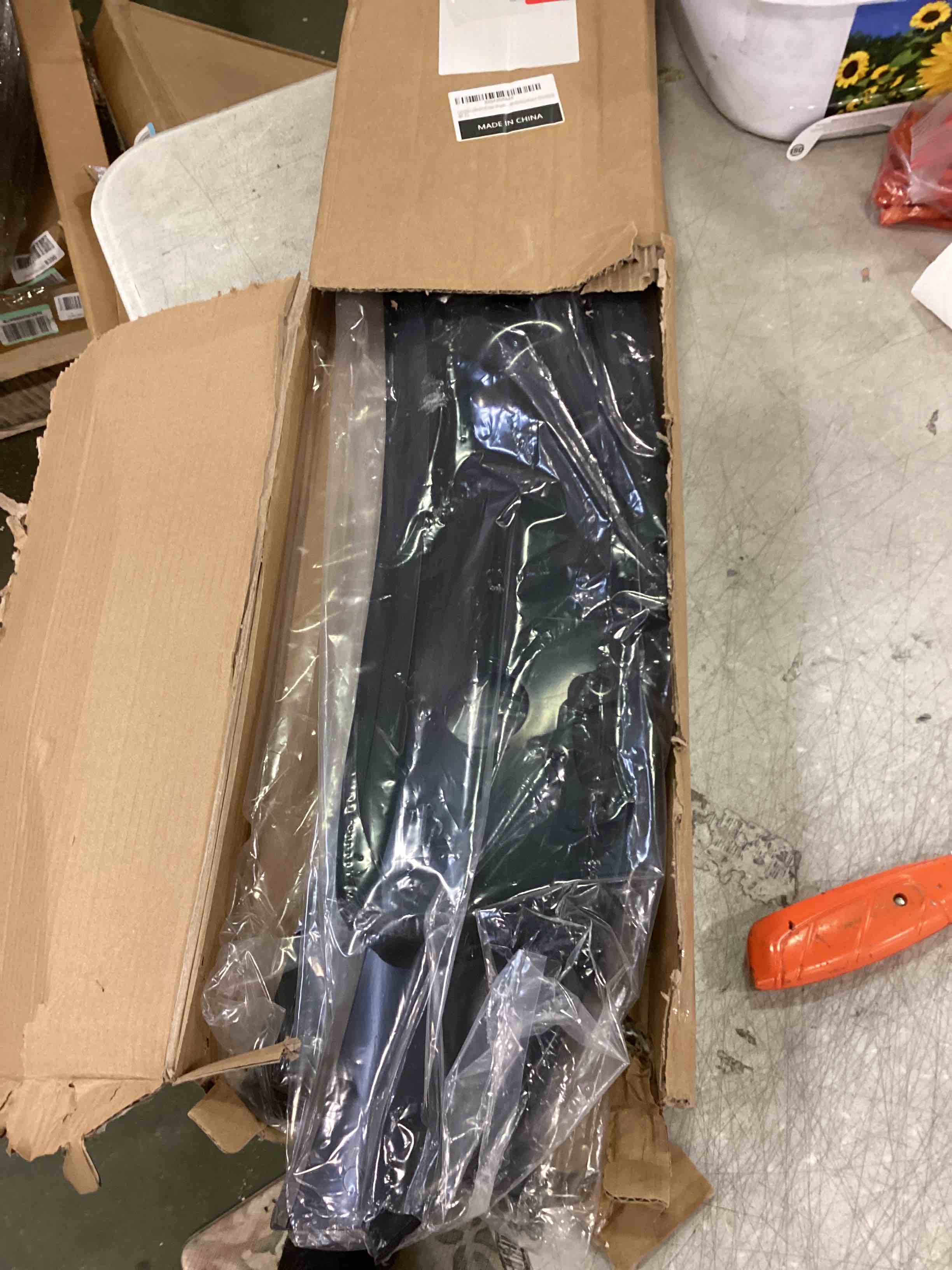 https://s3.amazonaws.com/lotting-images-prod/bidfta/ORG6262983_1712774457842.jpeg