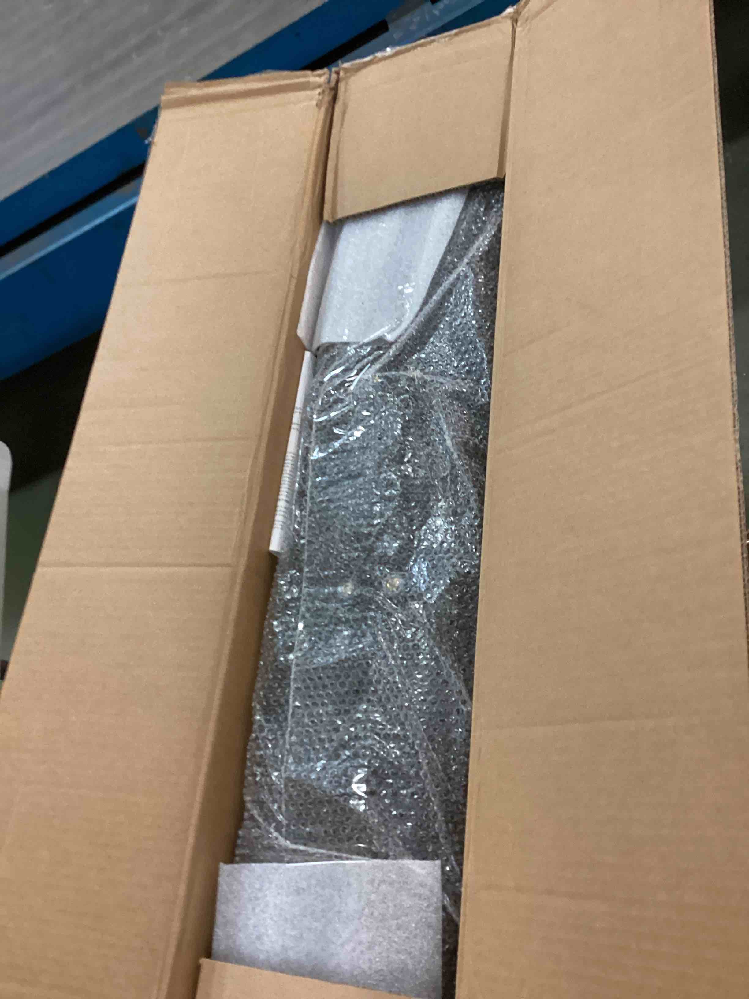 https://s3.amazonaws.com/lotting-images-prod/bidfta/ORG6263624_1713271578883.jpeg