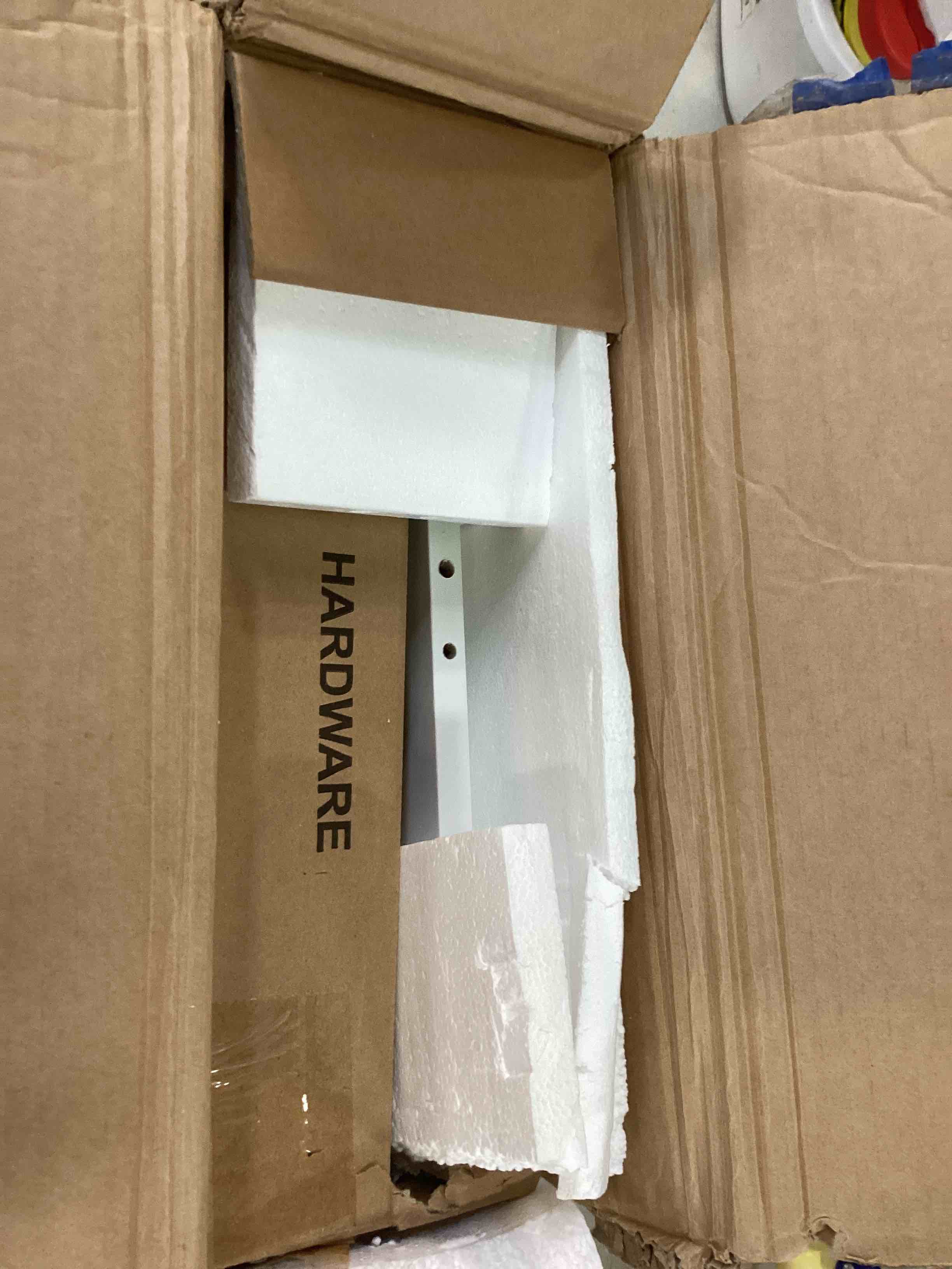 https://s3.amazonaws.com/lotting-images-prod/bidfta/ORG6263646_1713273952468.jpeg